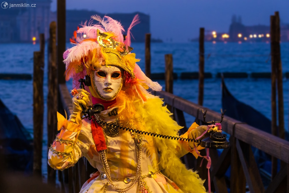 Sigma 70-200mm F2.8 EX DG Macro HSM II sample photo. Carnevale di venezia photography