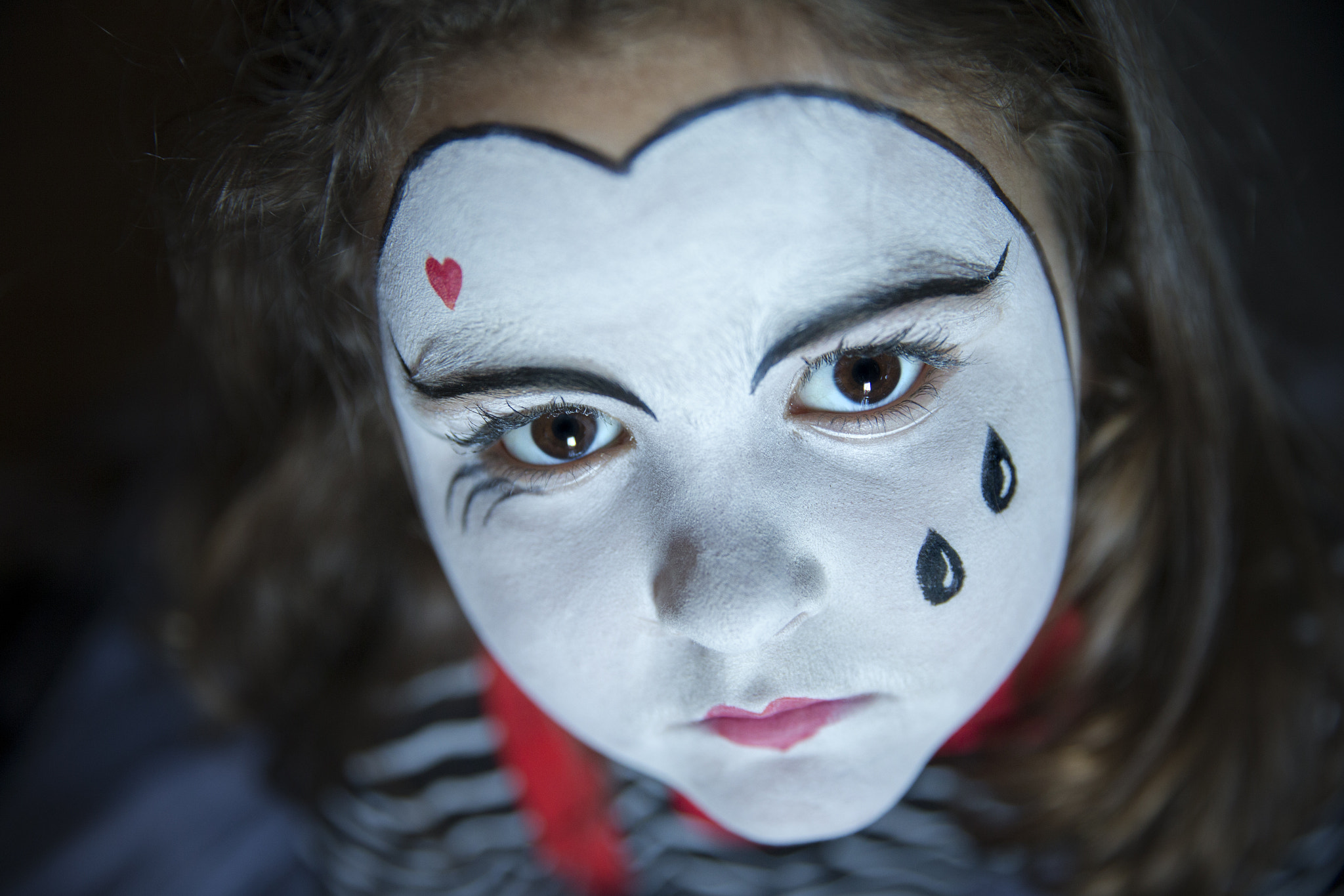 Canon EOS-1D X sample photo. Toledo, spain, five year girl makeup and disguised as clown photography