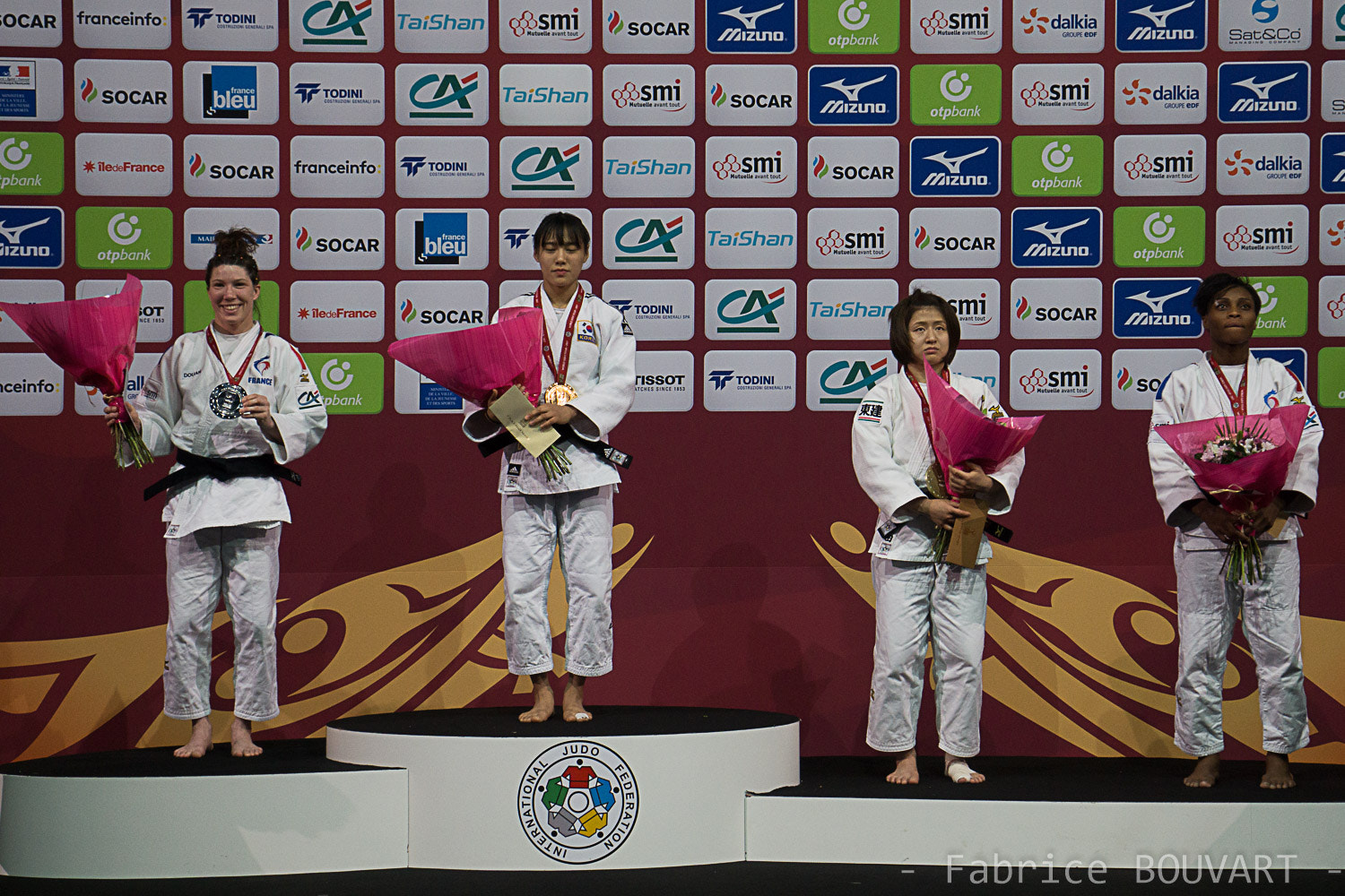 Sony a6000 sample photo. Podium -57 kg photography