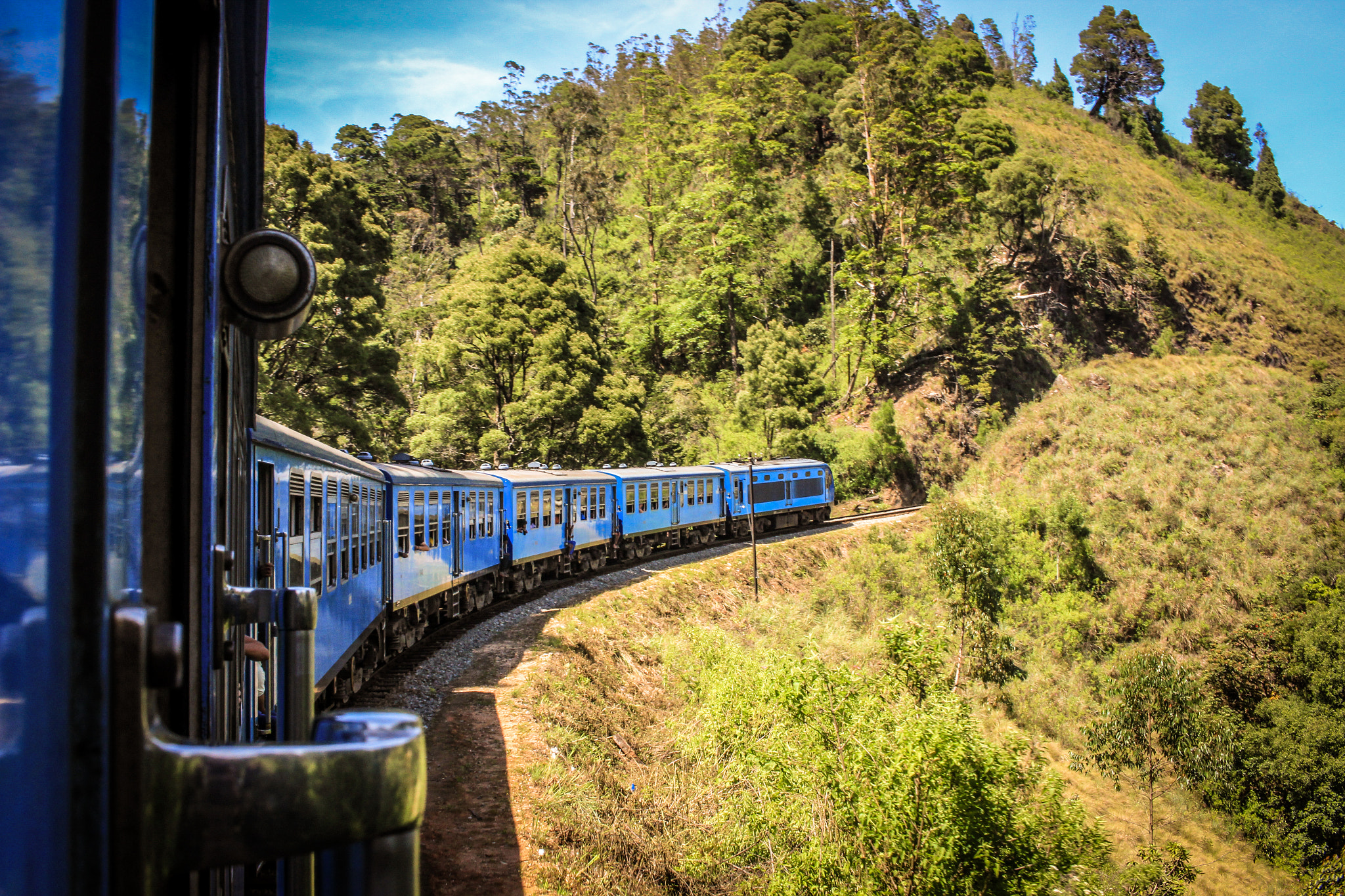 Canon EF-S 24mm F2.8 STM sample photo. Train bend photography