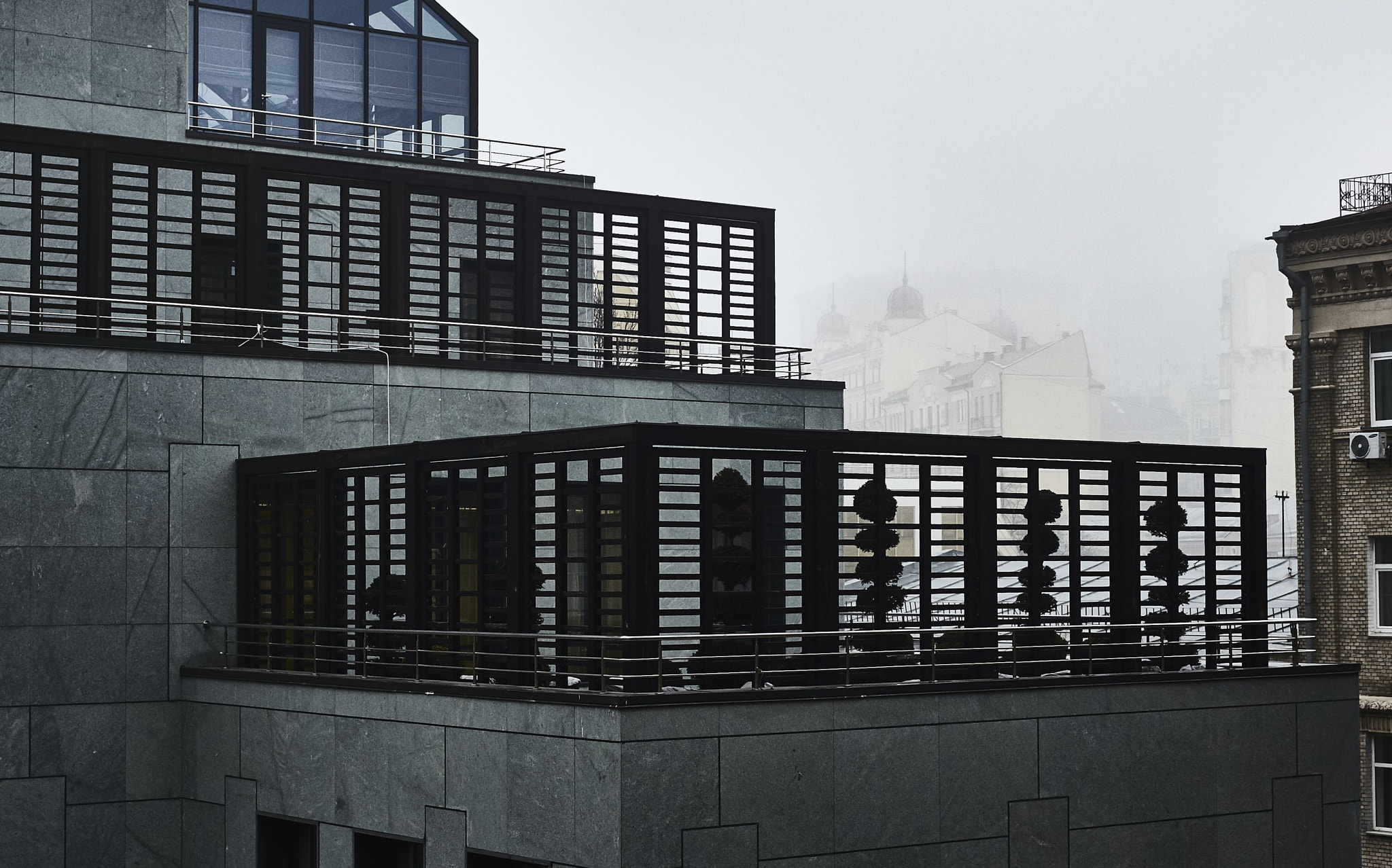 Fujifilm X-M1 + Fujifilm XF 27mm F2.8 sample photo. Foggy morning photography