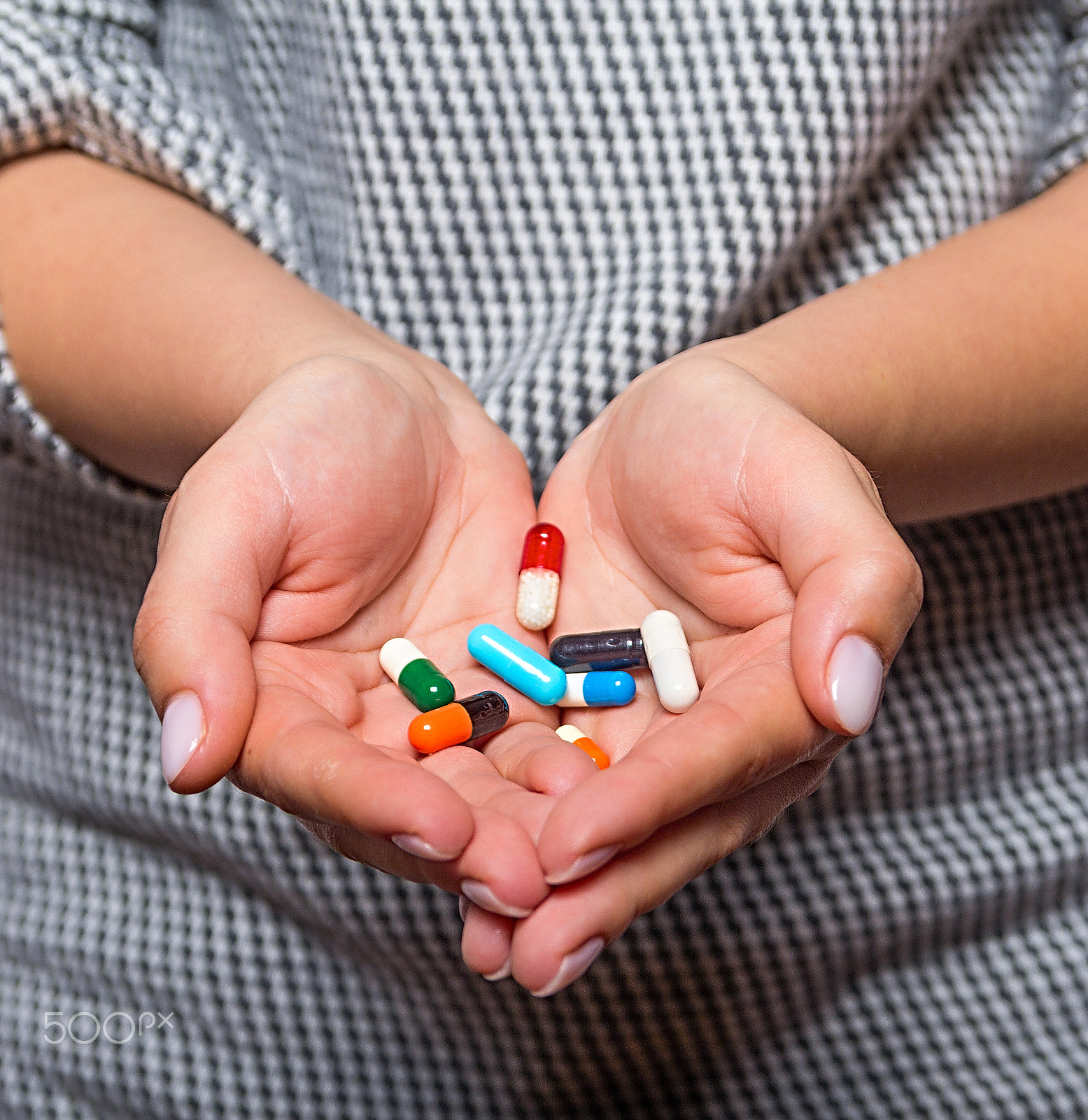 Canon EOS 60D sample photo. Pills in the hands of women photography