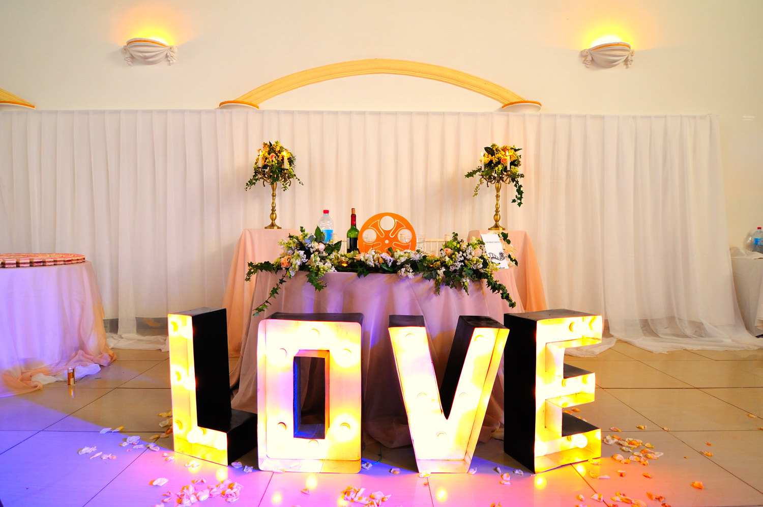 Nikon D300 sample photo. The love throne photography
