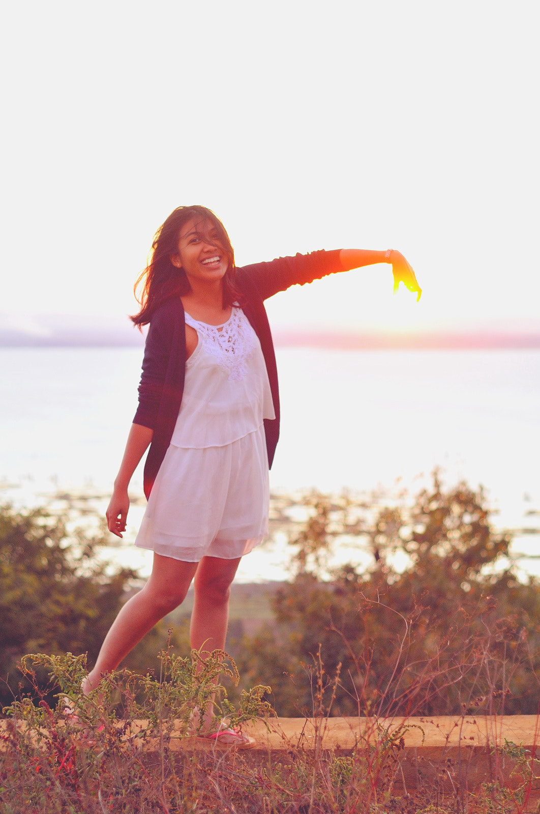 Nikon D300 + Nikon AF Nikkor 50mm F1.8D sample photo. Catch the sun photography