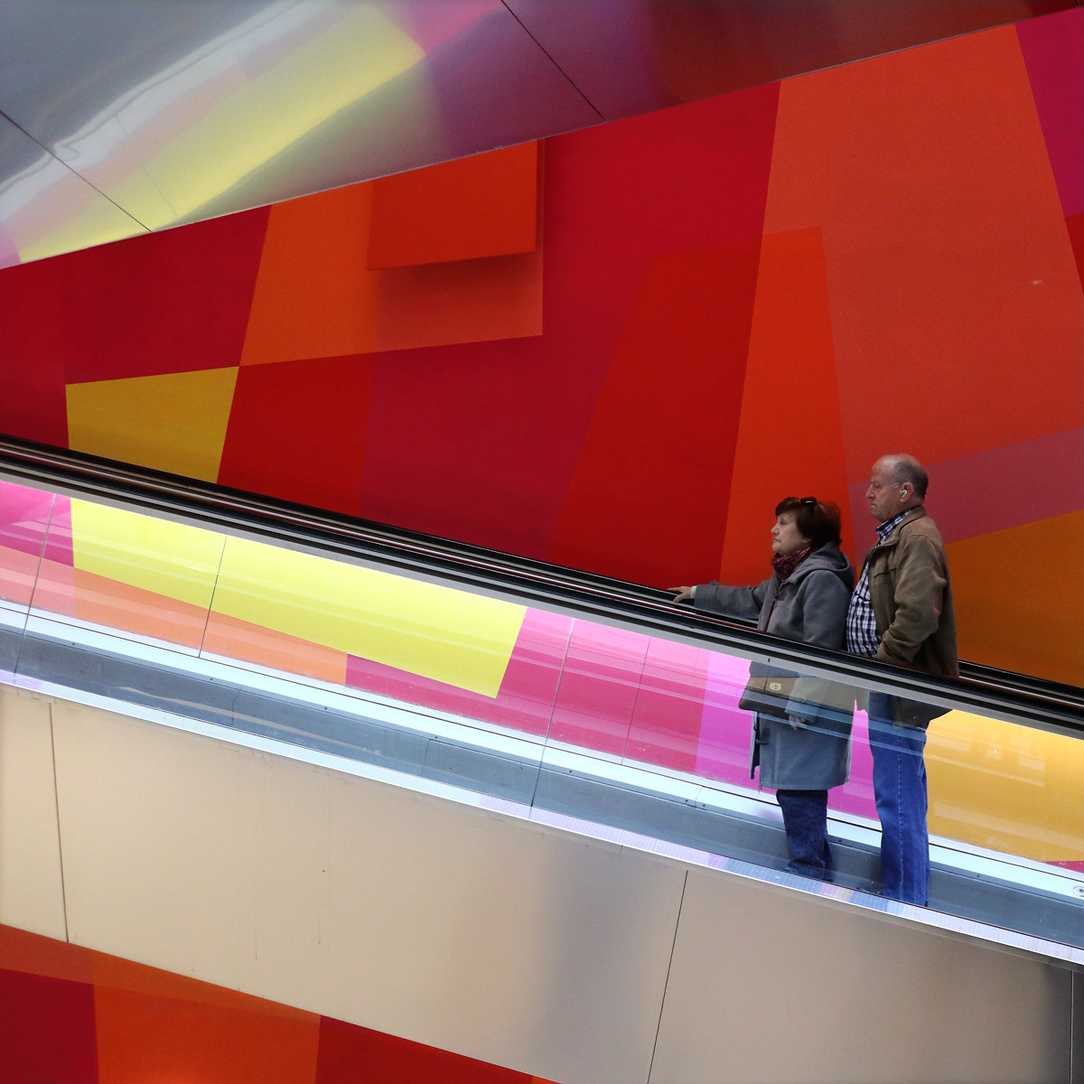Canon EF-M 22mm F2 STM sample photo. Subway photography
