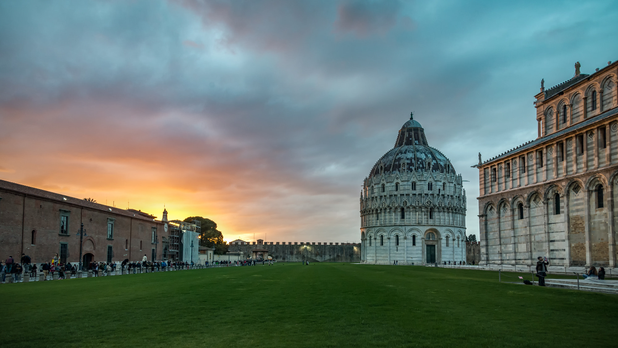 Nikon AF-S Nikkor 24-120mm F4G ED VR sample photo. Pisa - italy photography