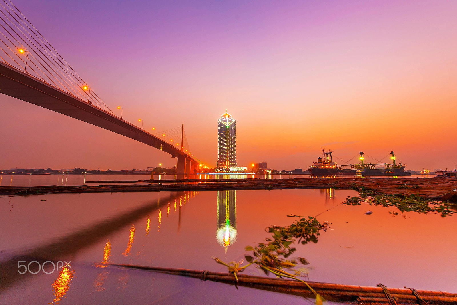 Nikon AF-S Nikkor 14-24mm F2.8G ED sample photo. Bkk couleurs w photography