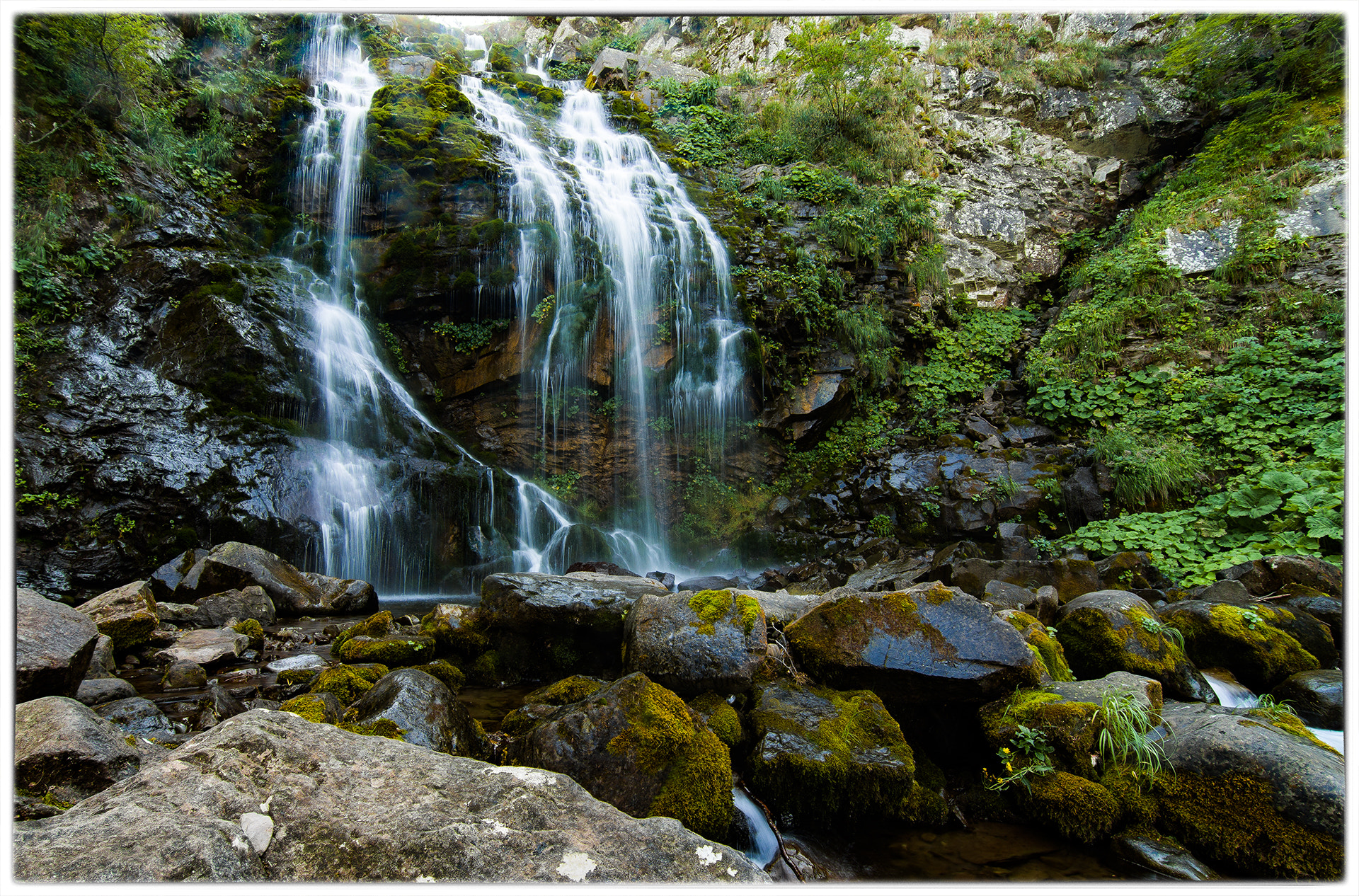 Tokina AT-X Pro 11-16mm F2.8 DX sample photo. Dardagna falls photography