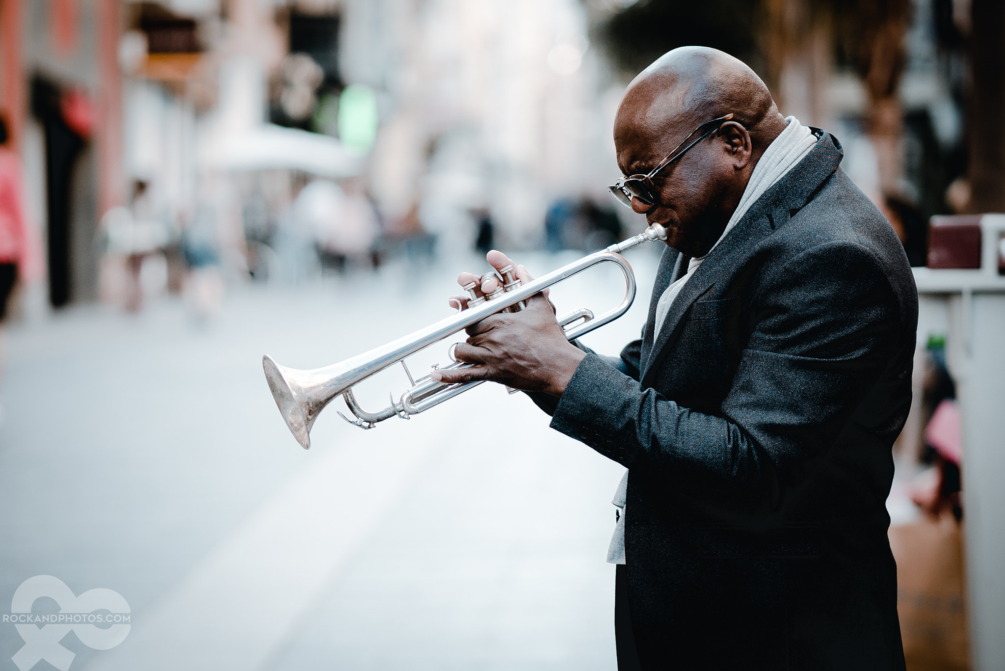 Sony a7S II + ZEISS Batis 85mm F1.8 sample photo. · trumpeter · photography