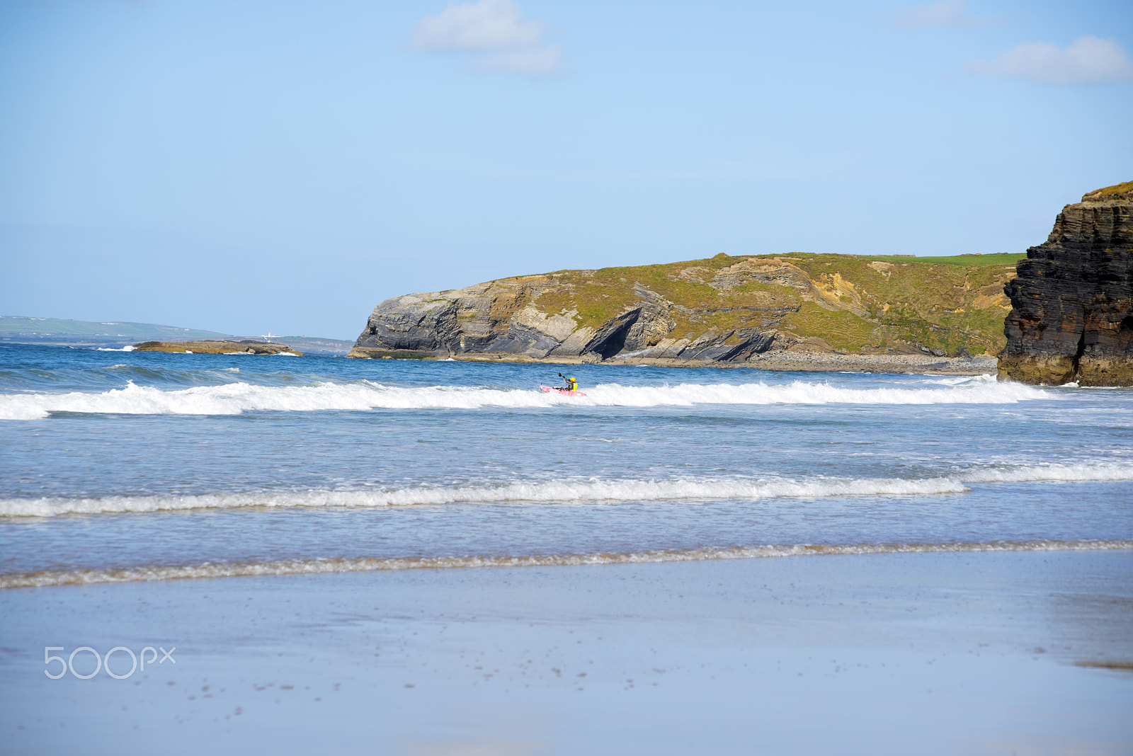 Sigma 70-300mm F4-5.6 APO DG Macro sample photo. Sunny winter view of kayaker at ballybunion photography