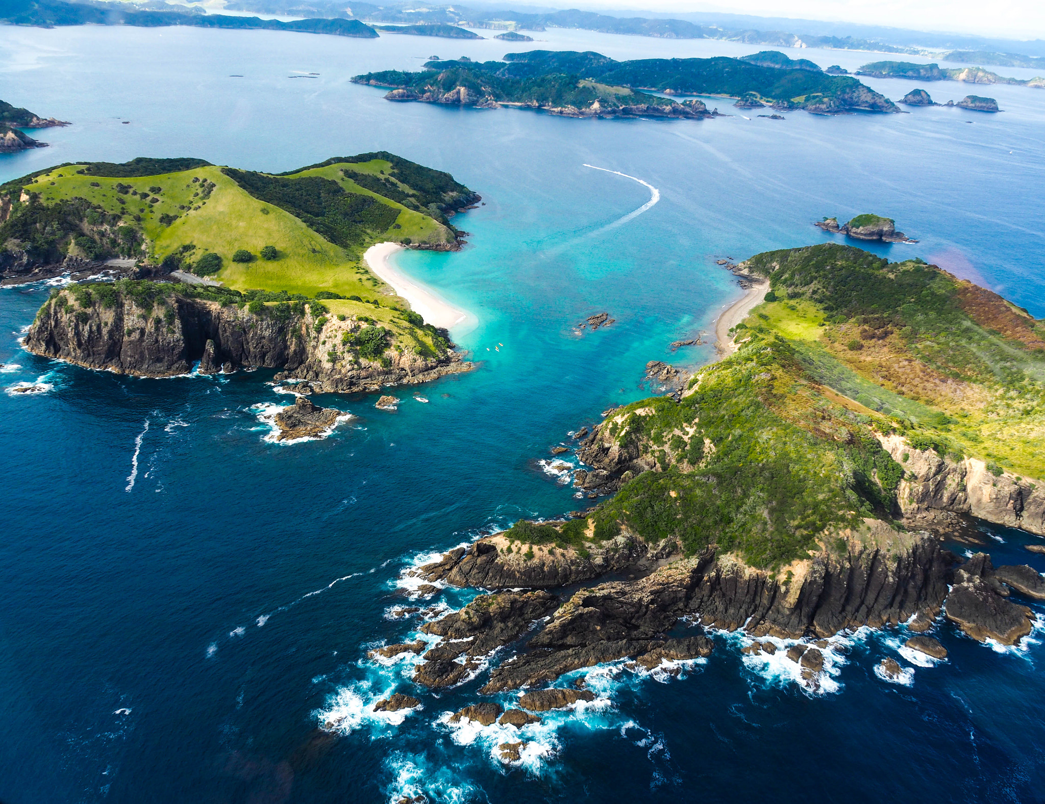 OLYMPUS M.14-150mm F4.0-5.6 II sample photo. Bay of islands photography