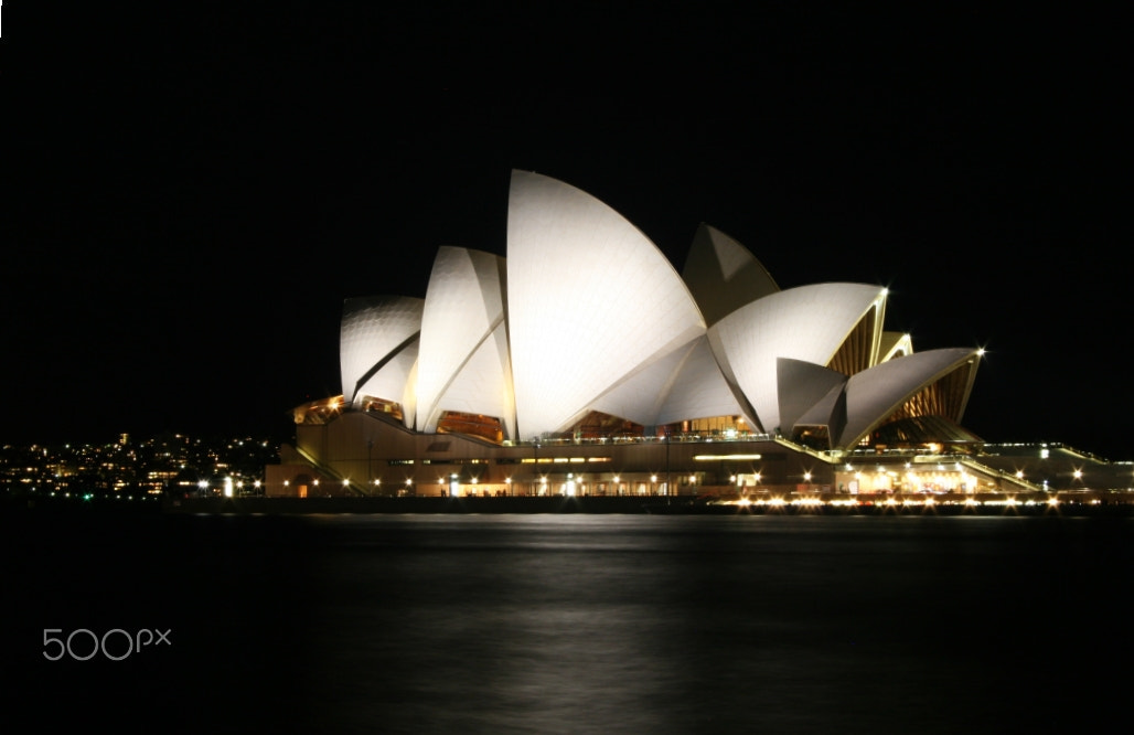 Canon EF-S 18-55mm F3.5-5.6 sample photo. Opera house photography