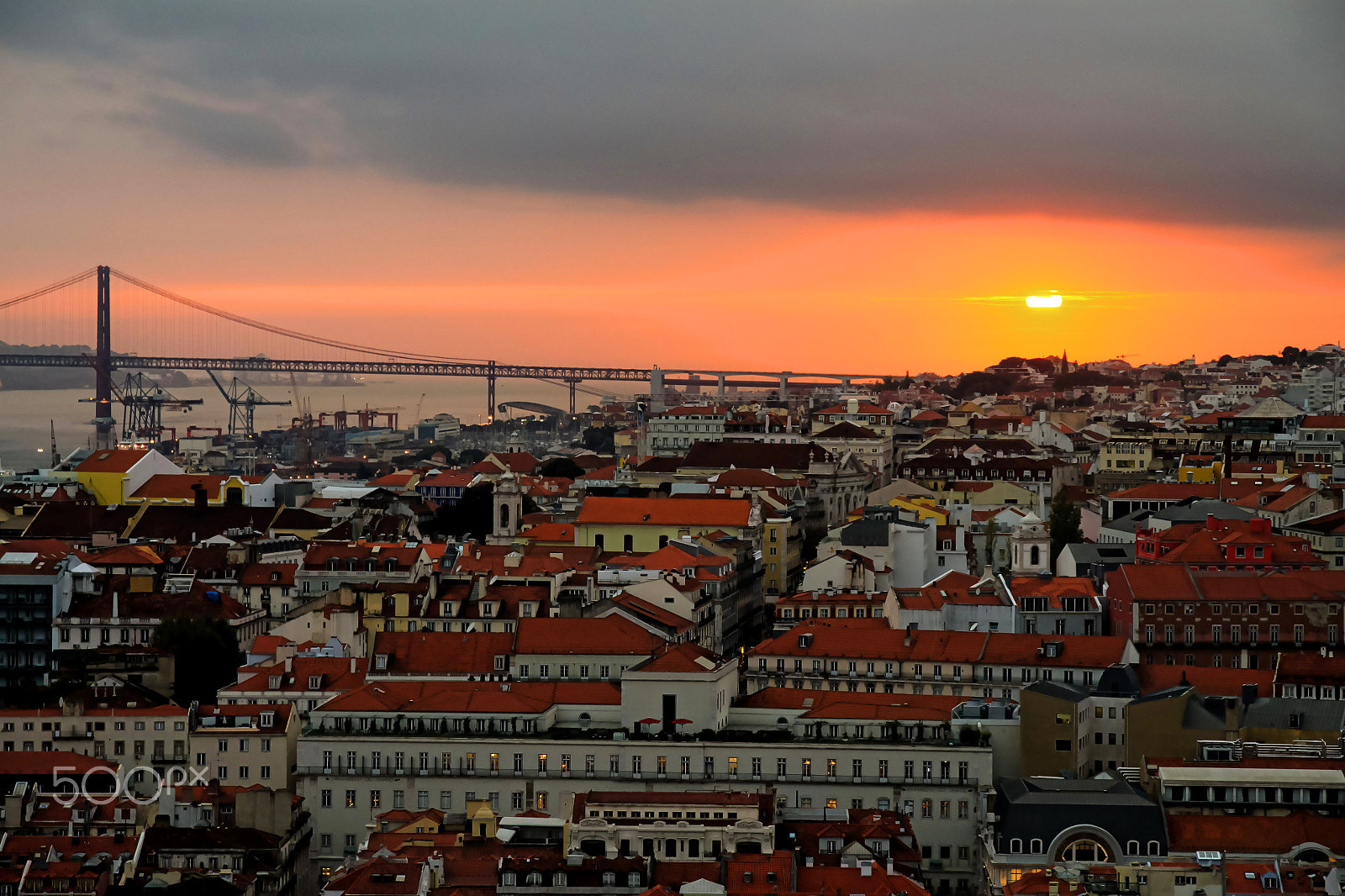 Canon EOS 500D (EOS Rebel T1i / EOS Kiss X3) sample photo. Lisbon sunset, portugal photography