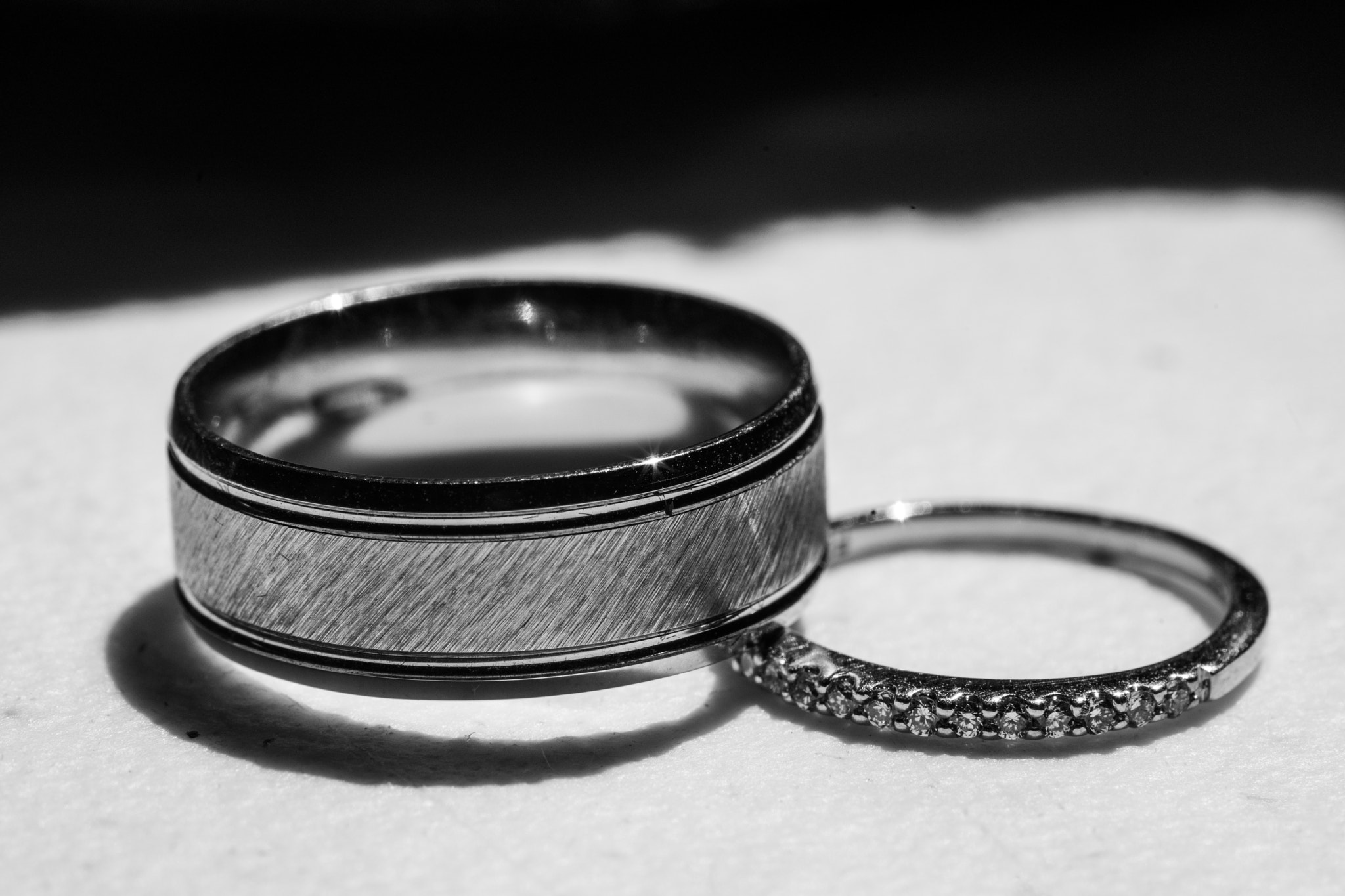 Sony a7 II + Sony FE 90mm F2.8 Macro G OSS sample photo. Rings photography