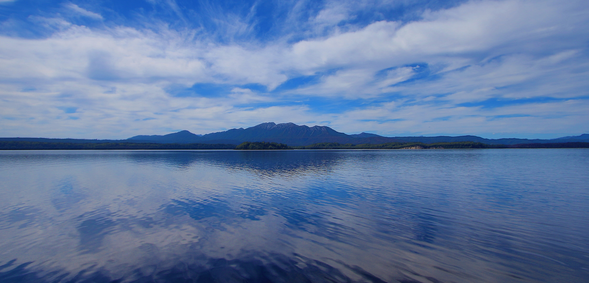 Canon EF-S 10-22mm F3.5-4.5 USM sample photo. Land ahoy photography