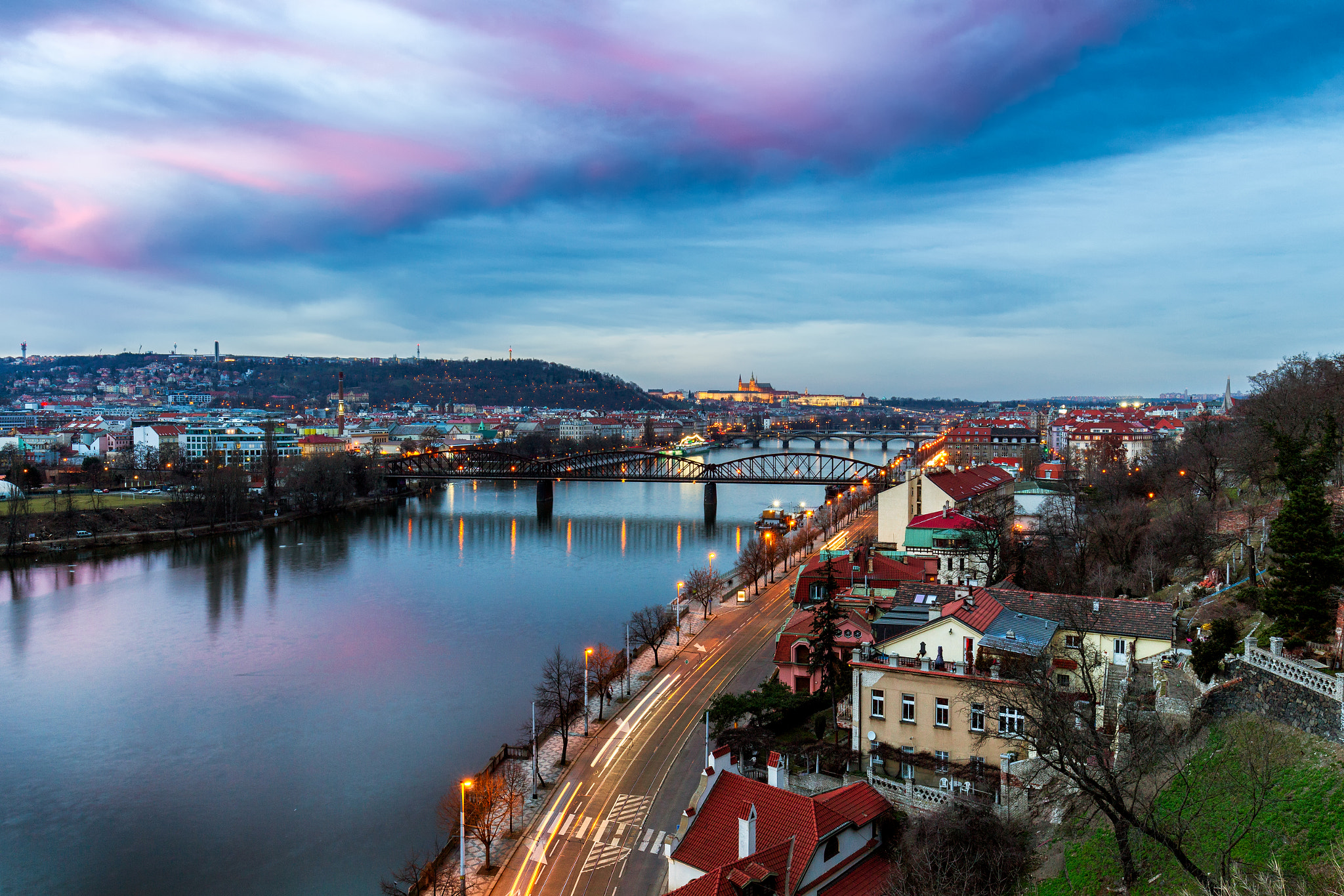 Canon EF 16-35mm F4L IS USM sample photo. Prague at blue hour photography