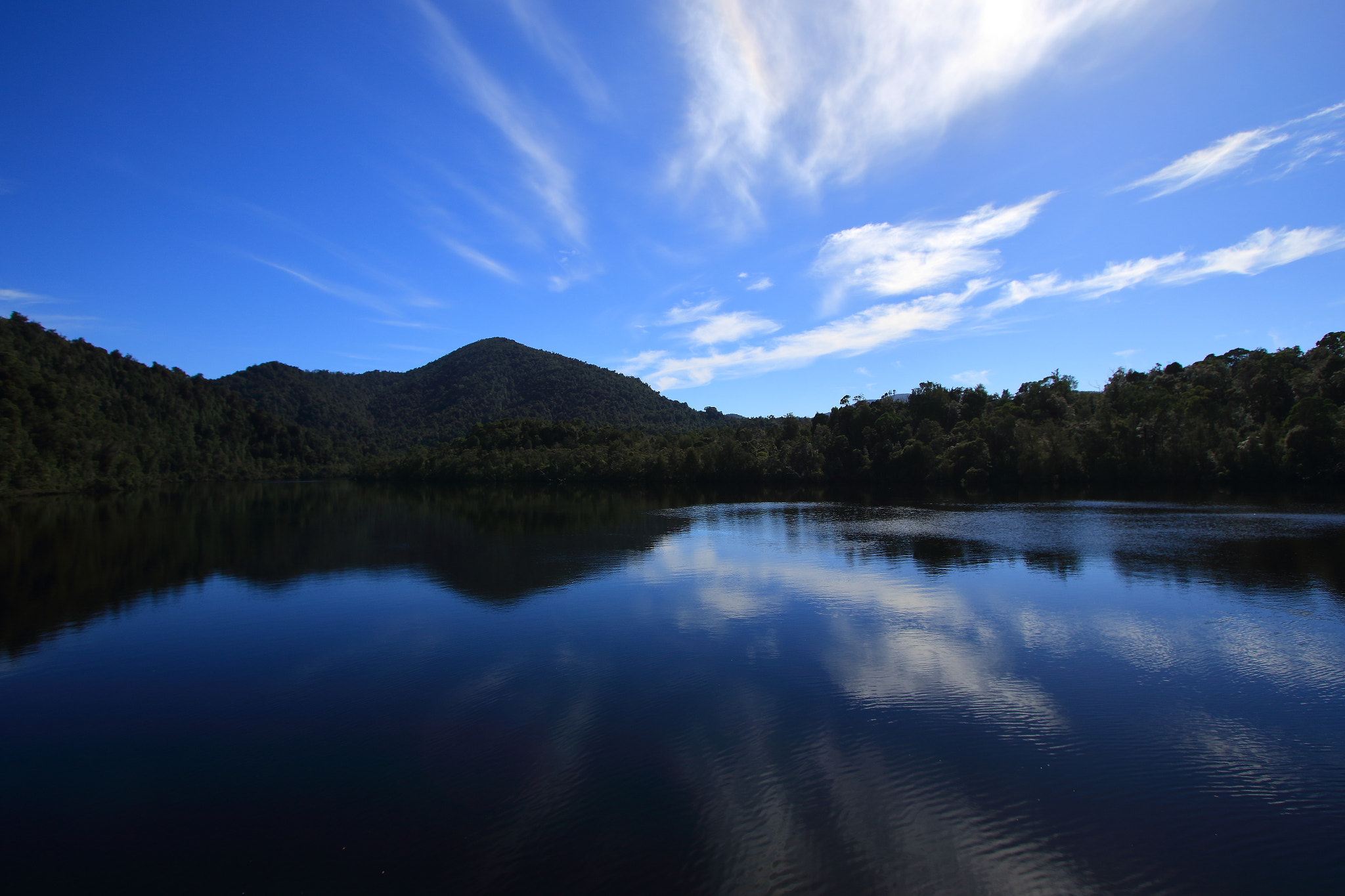 Canon EF-S 10-22mm F3.5-4.5 USM sample photo. Reflections photography