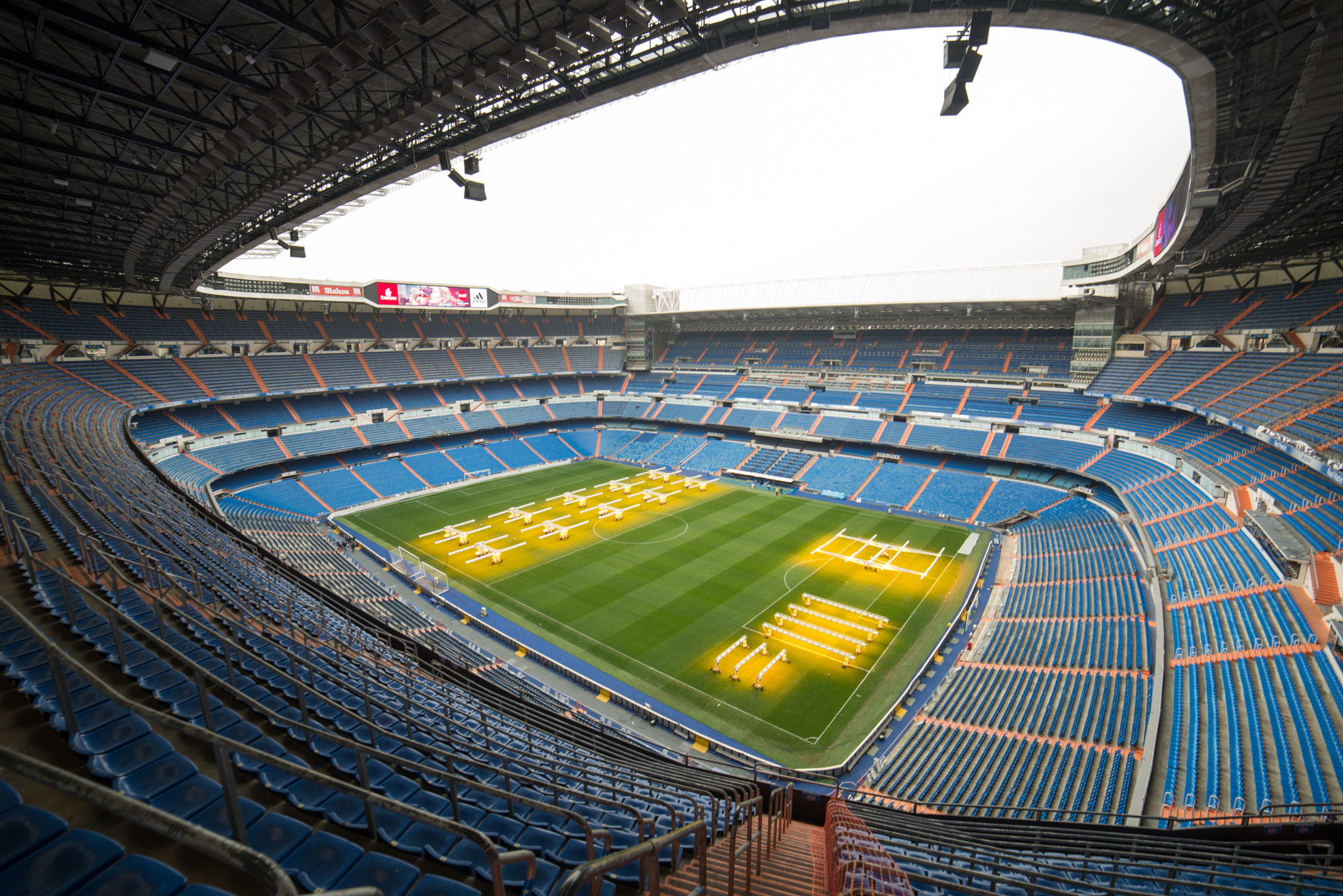 Samyang 14mm F2.8 ED AS IF UMC sample photo. Madrid photography