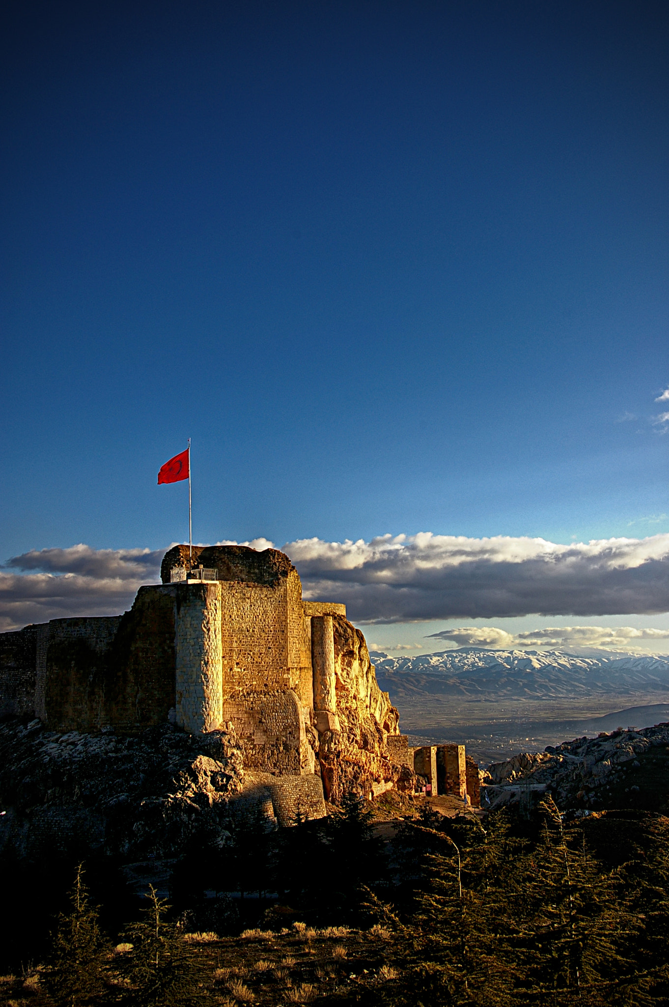 Pentax K100D Super sample photo. Harput castle photography