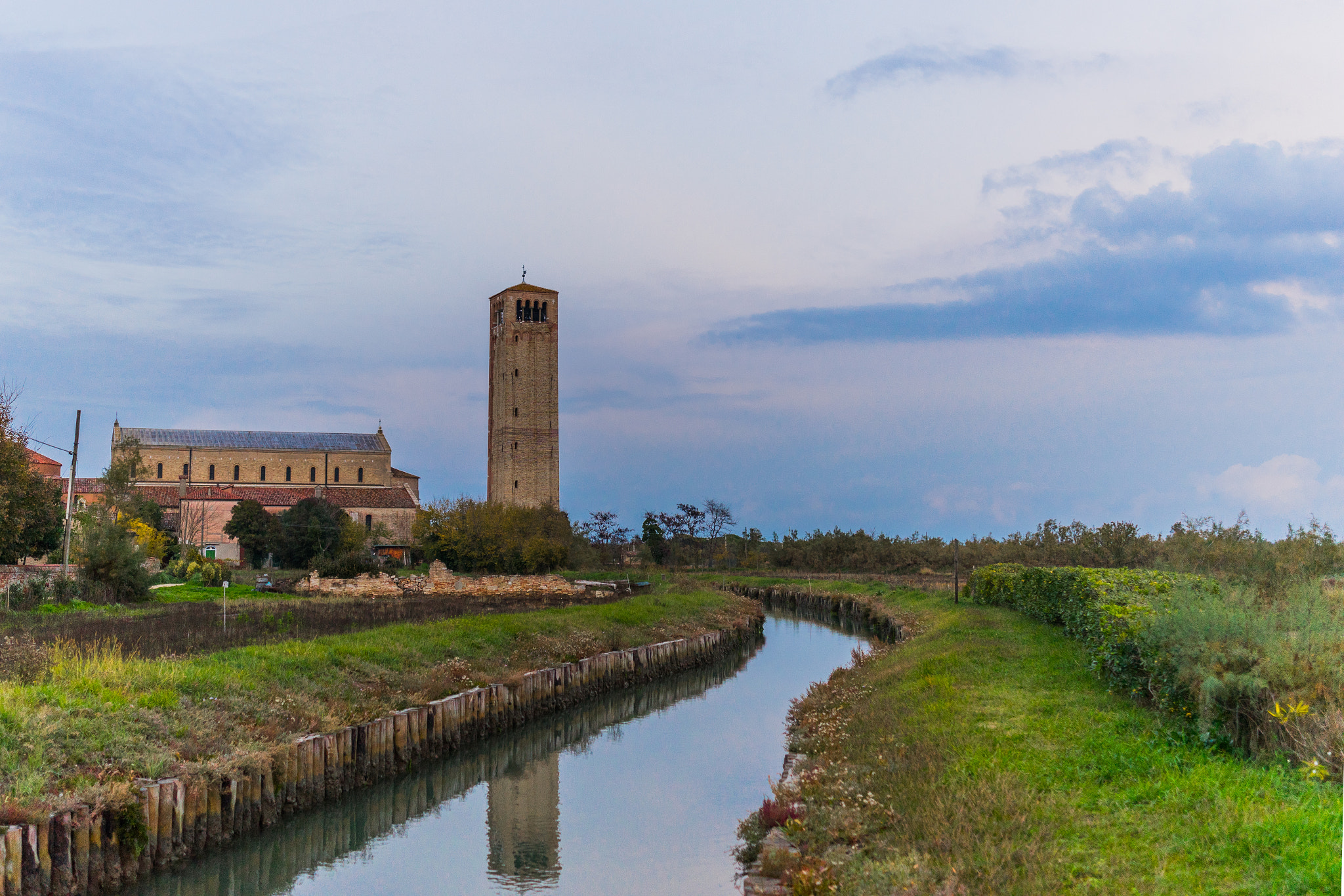 Sony a7 II + Sigma 24-35mm F2 DG HSM Art sample photo. Hdr photography