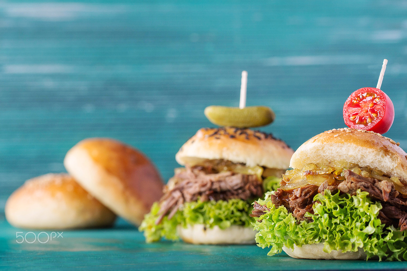 Canon EF 100mm F2.8L Macro IS USM sample photo. Pulled pork burger photography