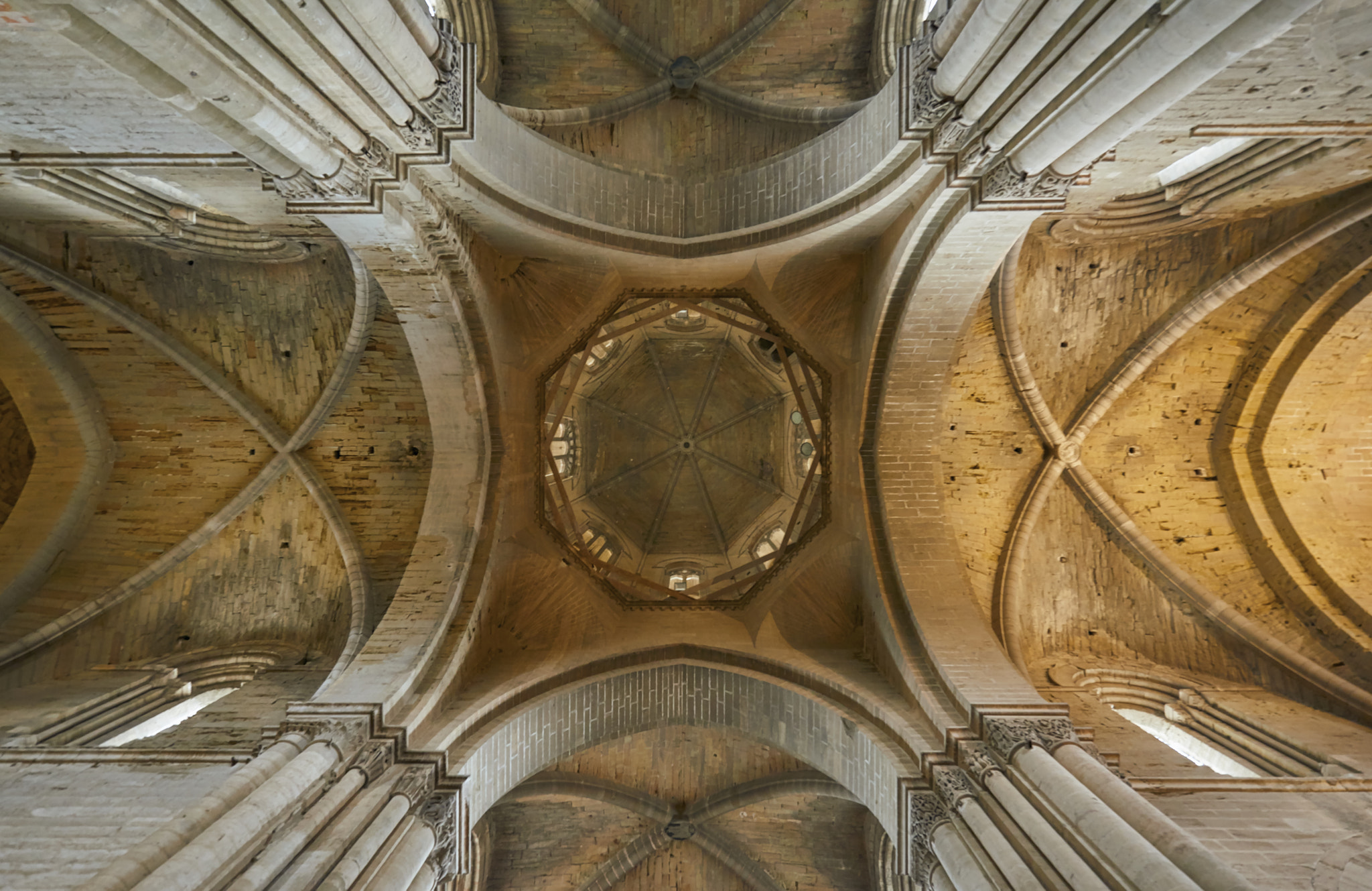 Nikon D800 sample photo. La seu vella de lleida - iglesia photography