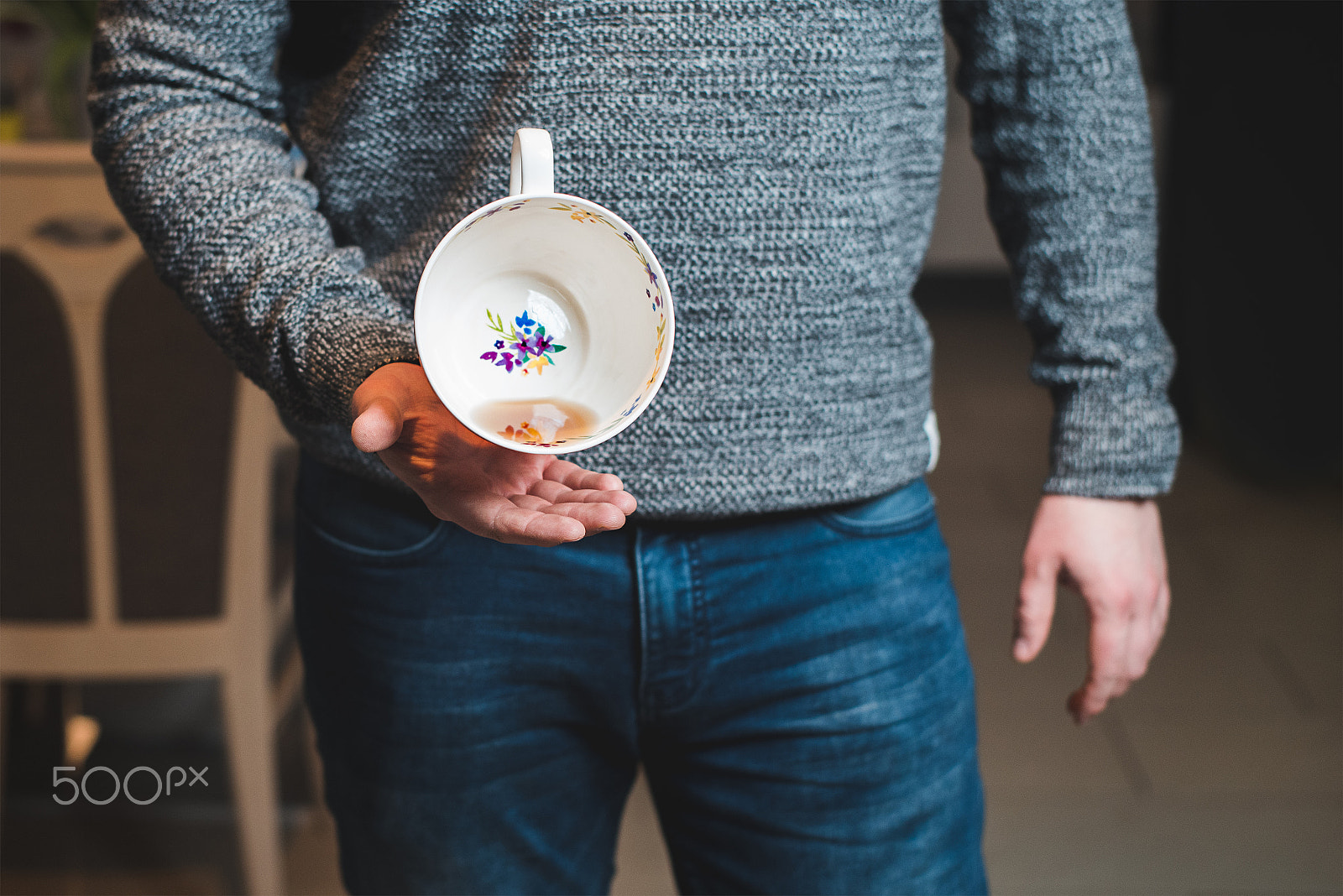 Pentax smc FA 50mm F1.4 sample photo. Levitating a cup of tea photography