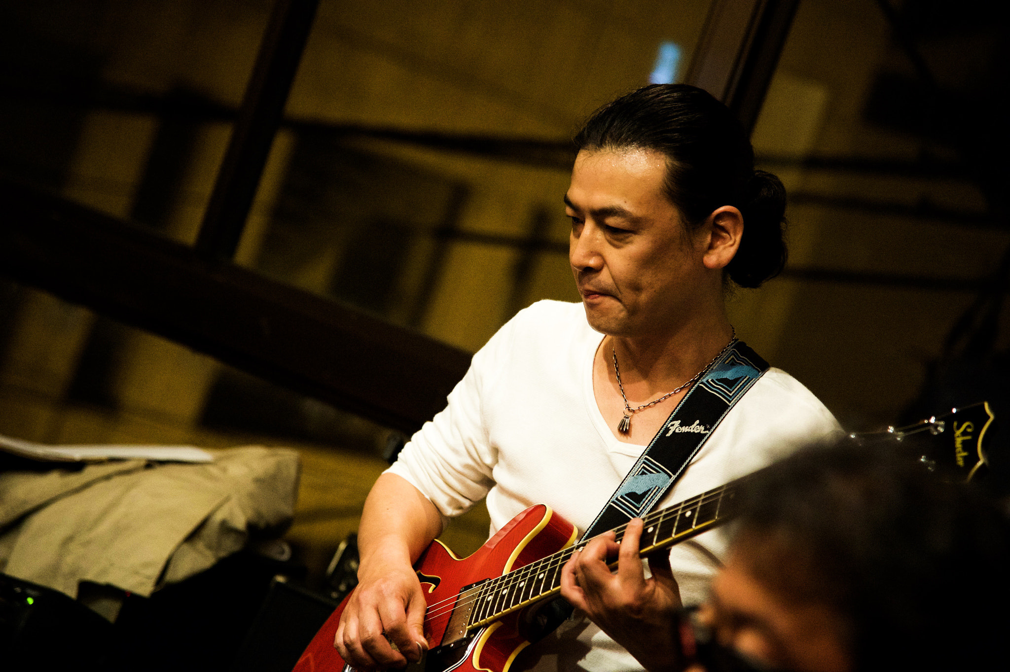 Nikon Df sample photo. Guitarist from toyama japan photography