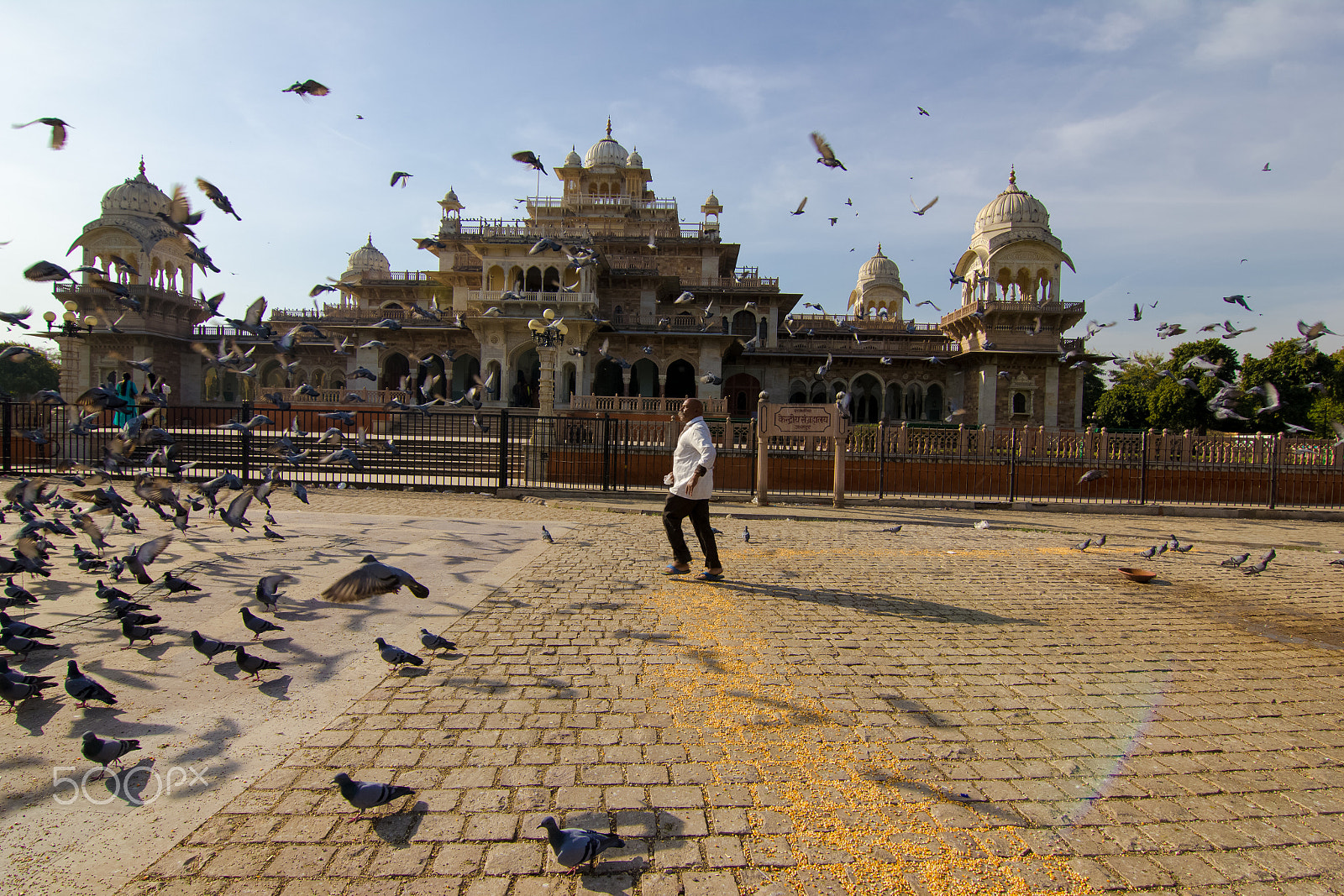 Canon EOS 550D (EOS Rebel T2i / EOS Kiss X4) sample photo. City palace jaipur photography