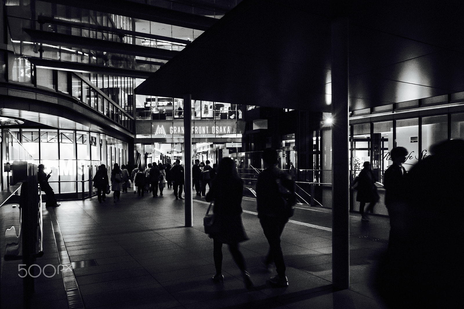 Leica M-Monochrom sample photo. Pm 08:20.... photography