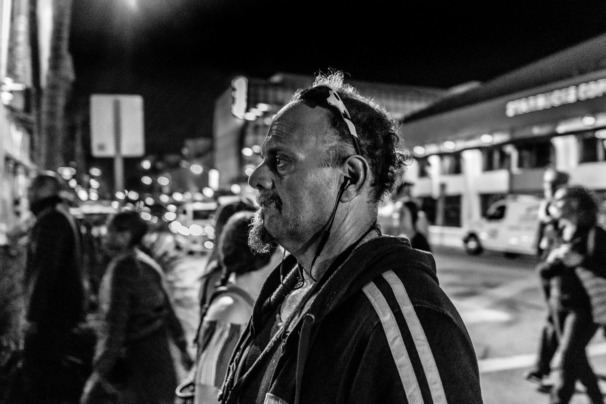35mm F2.0 sample photo. People of miami - into the night.... photography