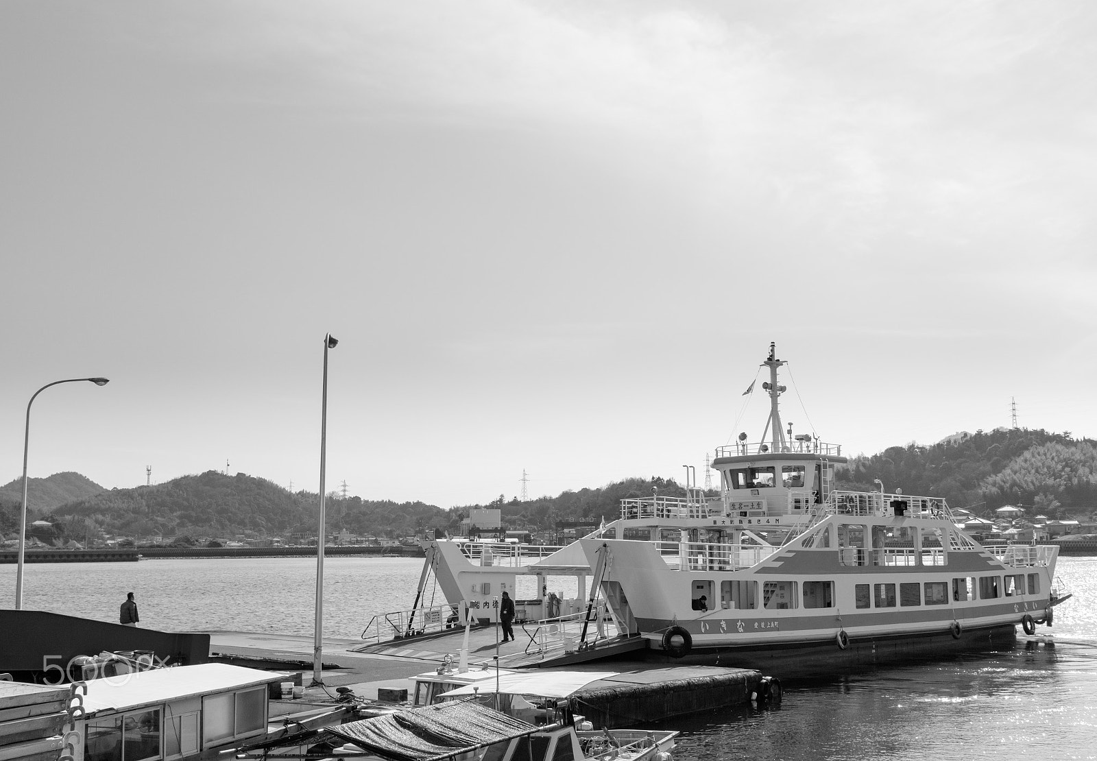 Canon EOS M3 + Canon EF-M 22mm F2 STM sample photo. Boat terminal photography
