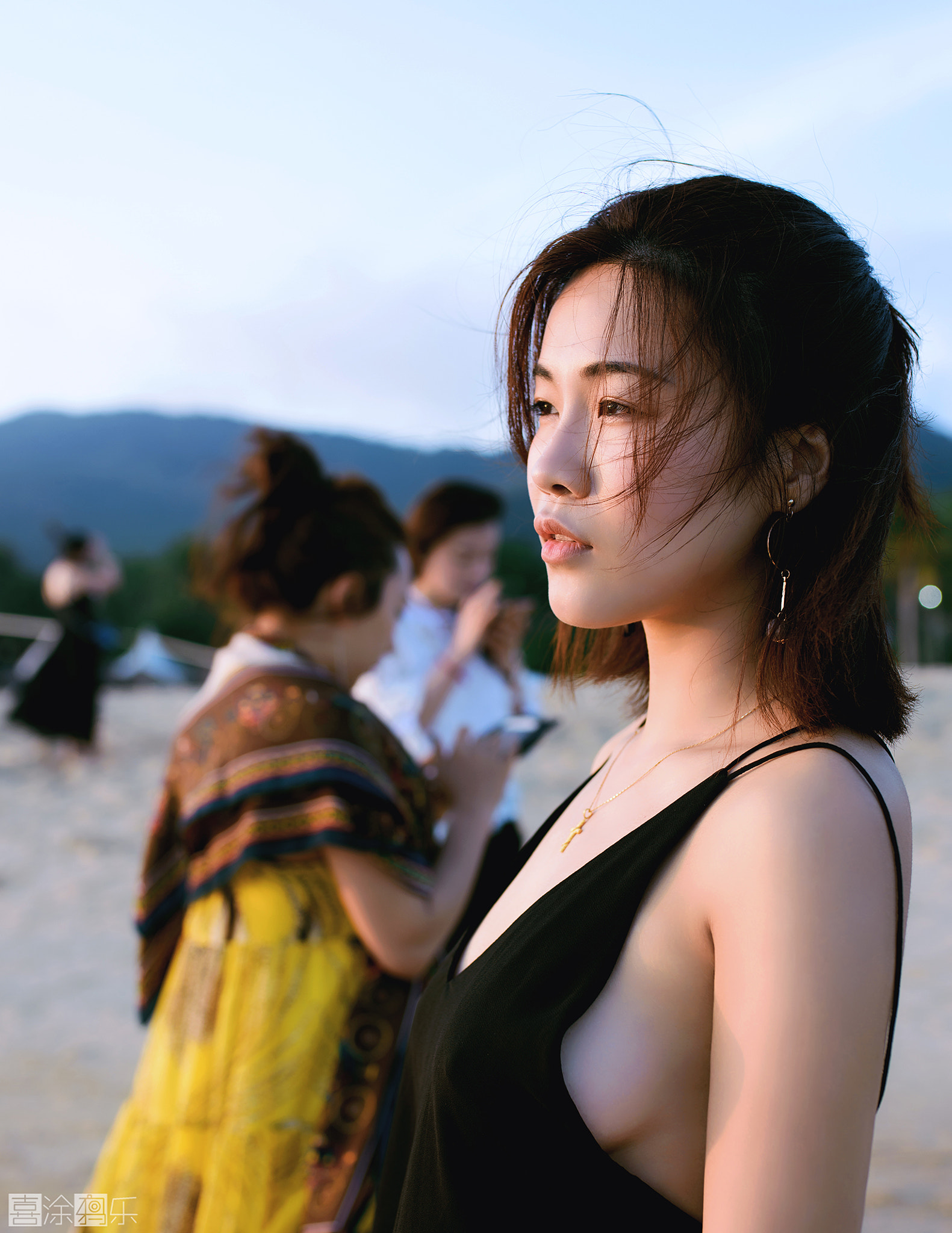 Nikon D810 + Sigma 35mm F1.4 DG HSM Art sample photo. 瞭望远方的女孩 photography
