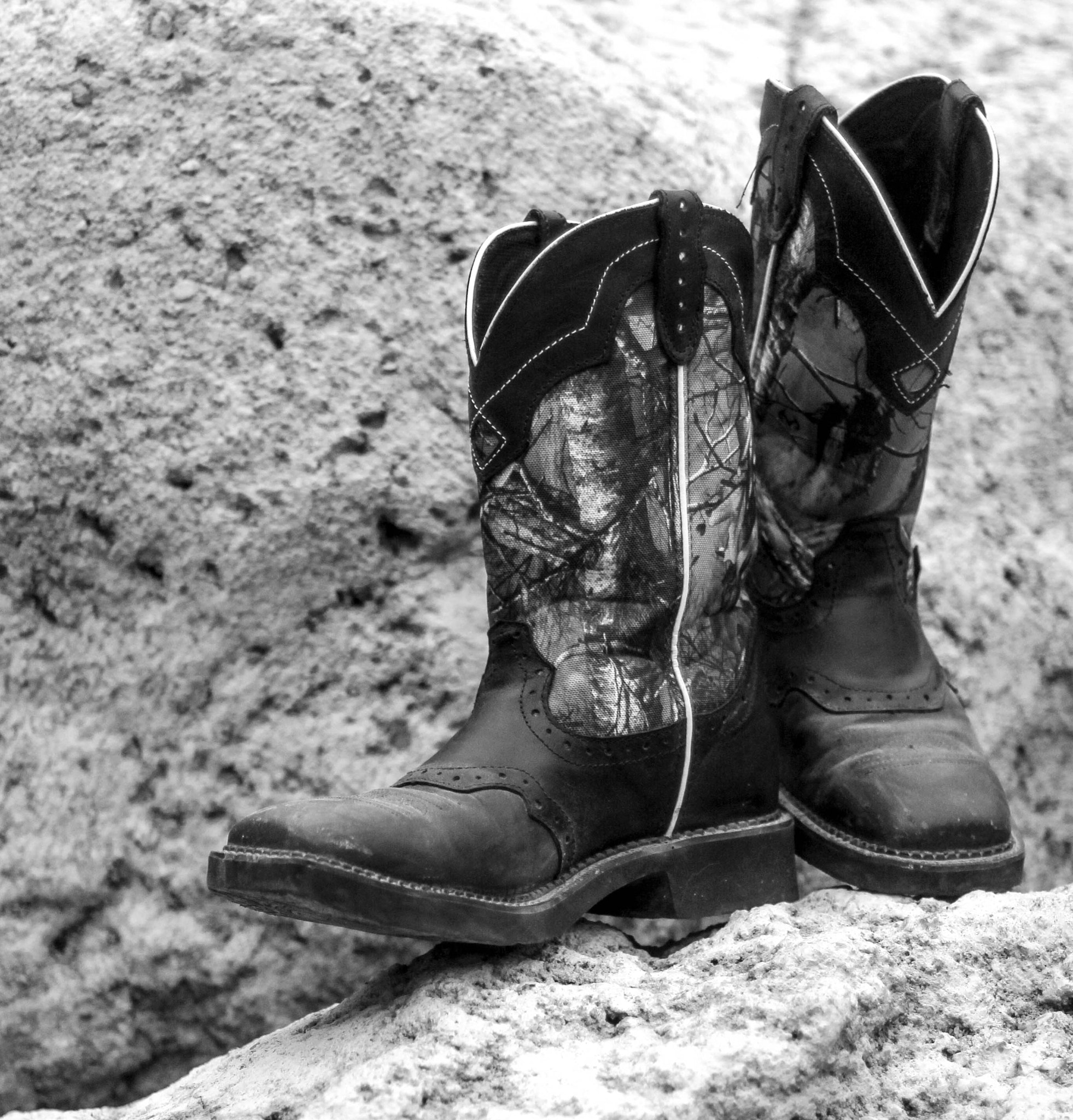 Canon EF 50mm F1.4 USM sample photo. Scuffed b n w photography