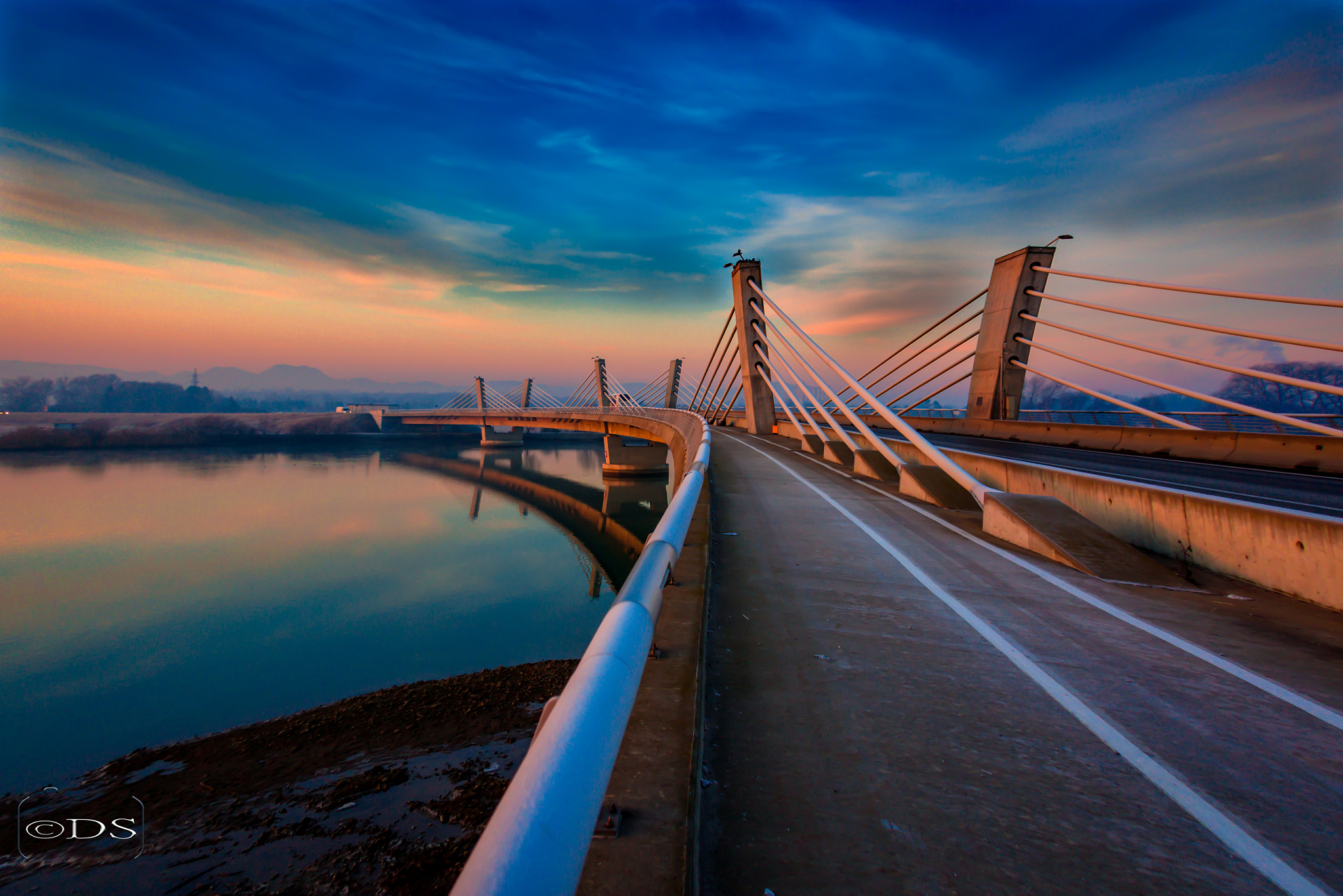 Sigma 18-250mm F3.5-6.3 DC OS HSM sample photo. Bridge photography