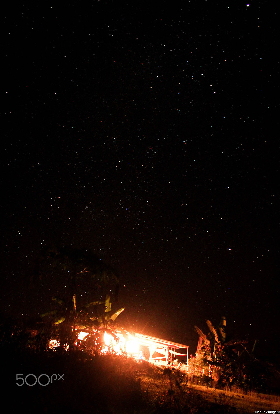 Canon EOS 100D (EOS Rebel SL1 / EOS Kiss X7) sample photo. Night at hostel alouatta, playa coyote. photography