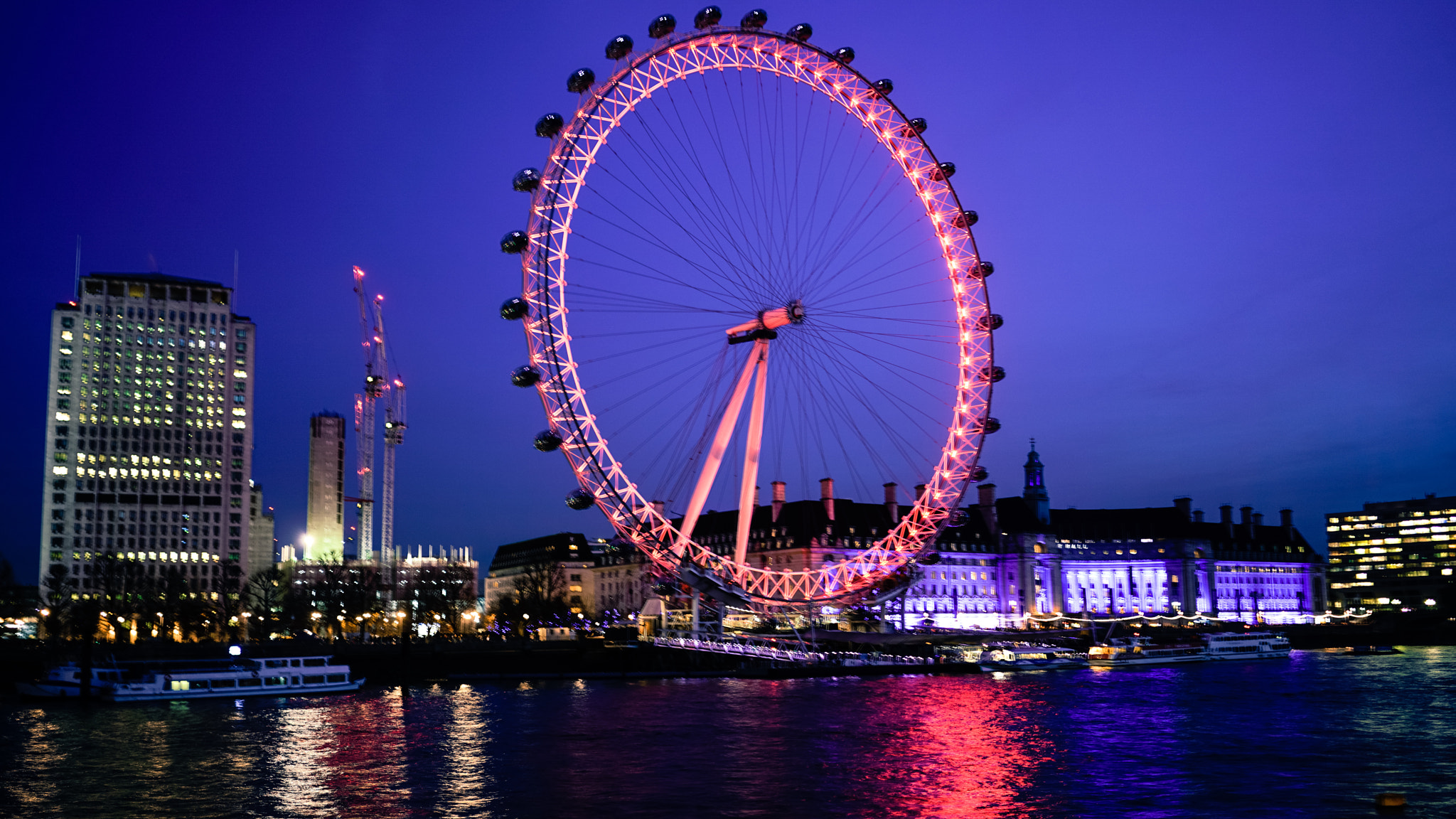 Sony a7R II + Sony Sonnar T* FE 35mm F2.8 ZA sample photo. The london eye photography