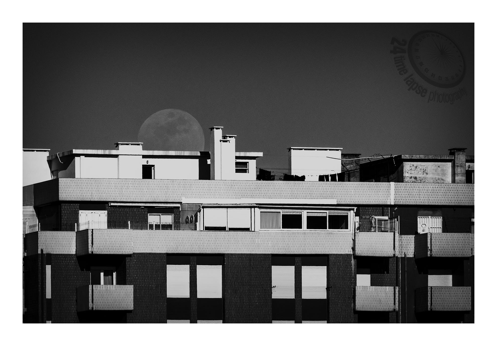 Nikon D7200 sample photo. Shy moon photography
