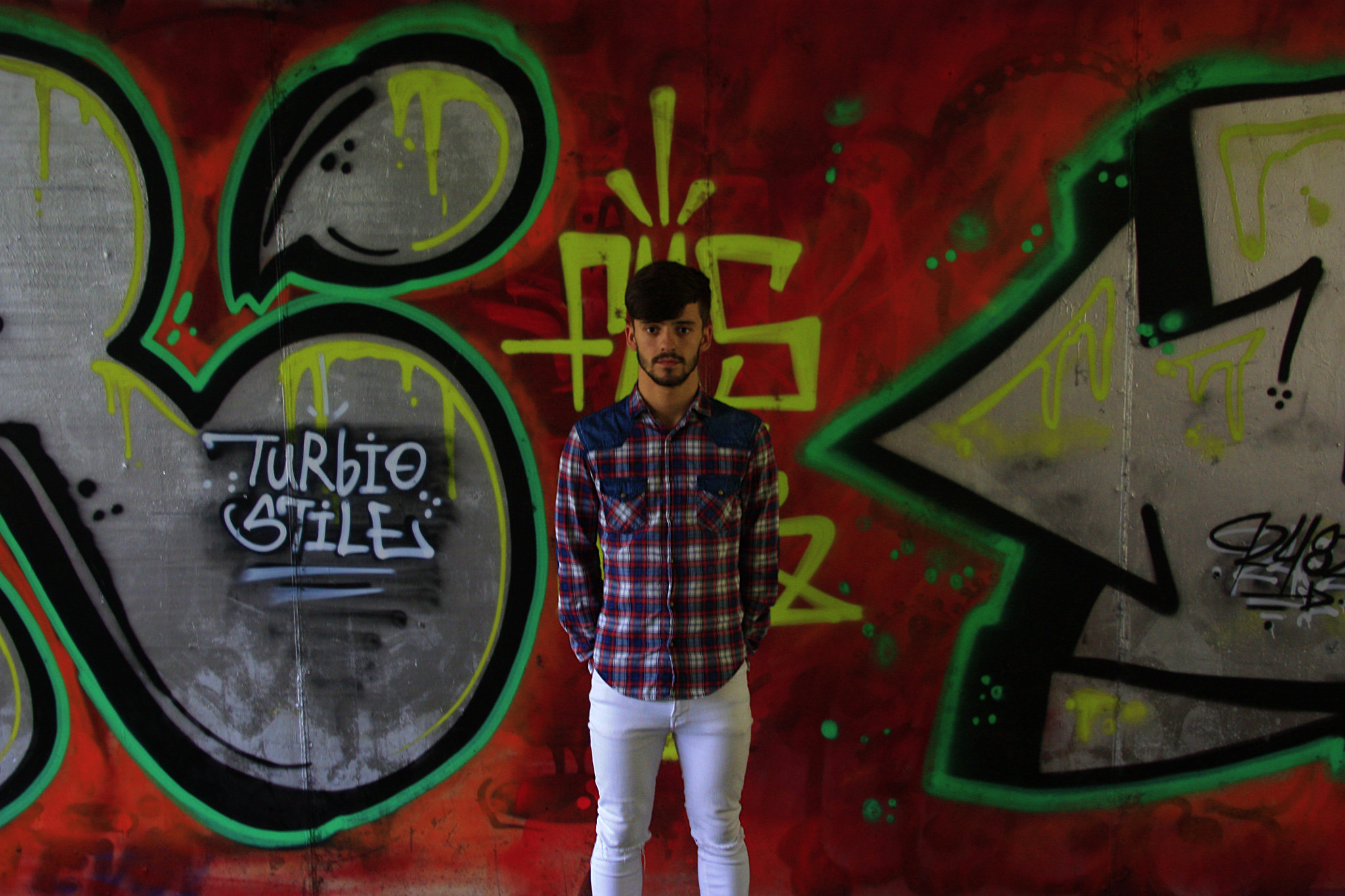Canon EF-S 18-55mm F3.5-5.6 II sample photo. Boy of the wall photography