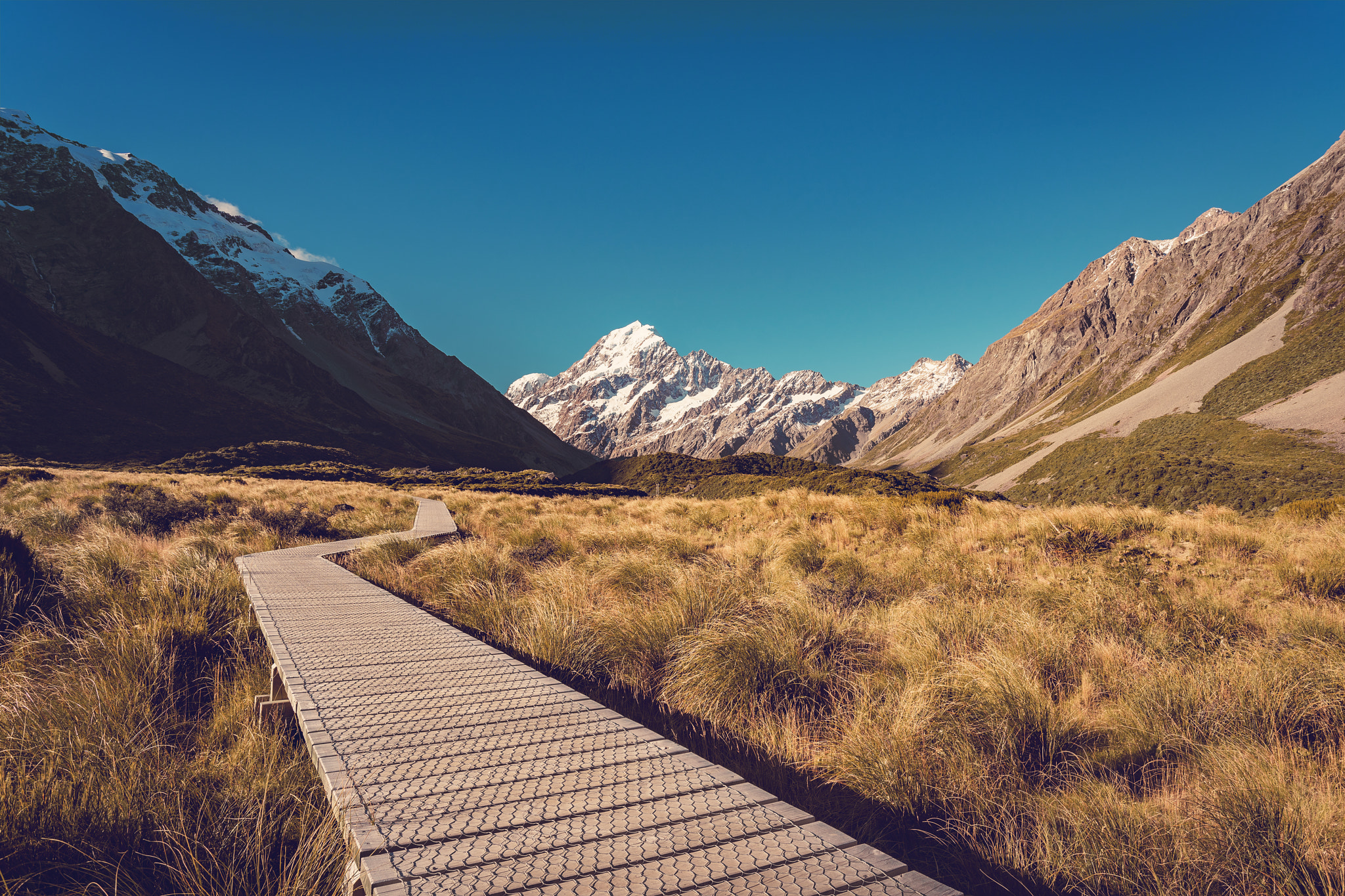 Tamron 18-270mm F3.5-6.3 Di II PZD sample photo. Hooker valley track photography