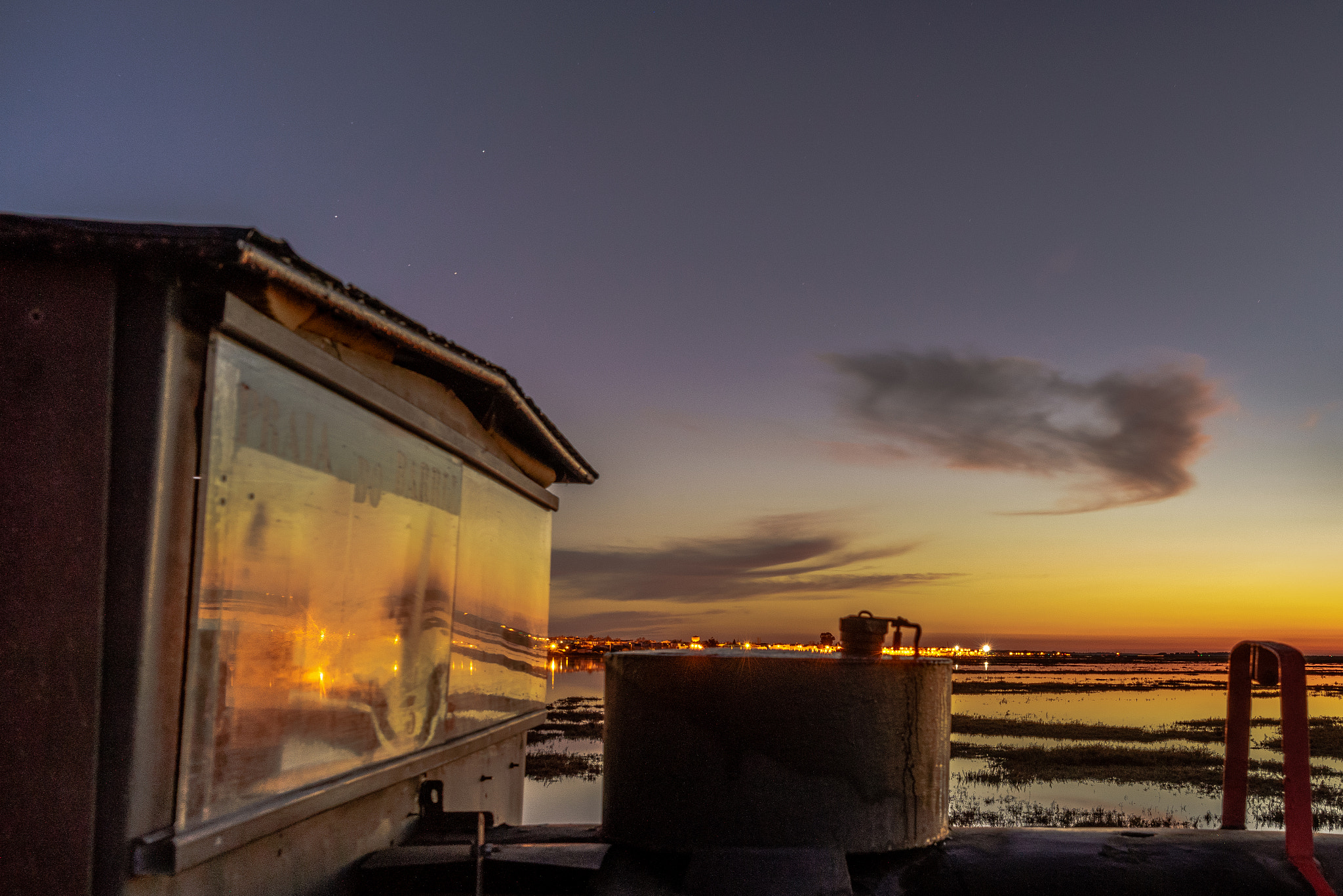 Sony a7R + Sony Vario Tessar T* FE 24-70mm F4 ZA OSS sample photo. Train at sunrise photography