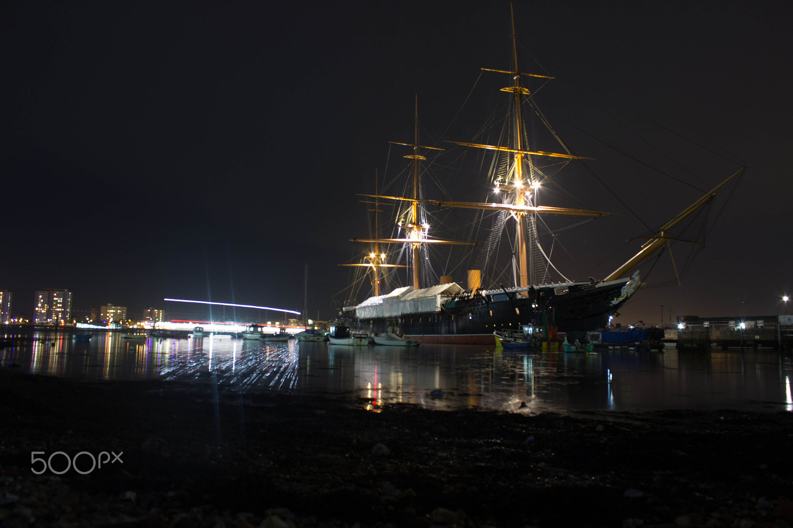 Canon EF-S 18-55mm F3.5-5.6 IS sample photo. Ferry light painting photography