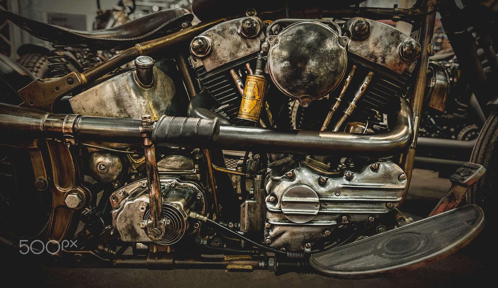 Nikon D800 + Tokina AT-X 16-28mm F2.8 Pro FX sample photo. Vintage motorcycle custom build photography