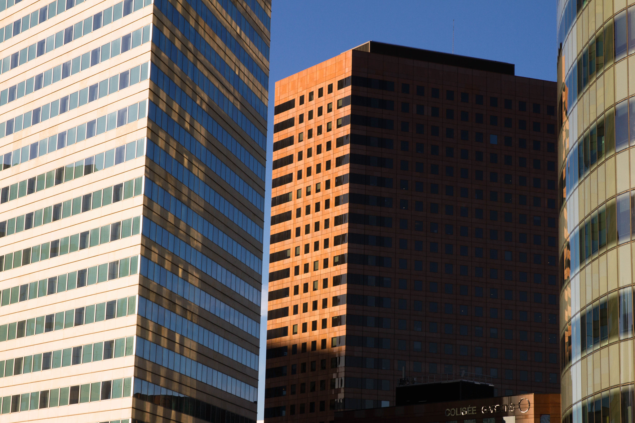 Canon EF 24-70mm F2.8L II USM sample photo. La defense (1484) photography