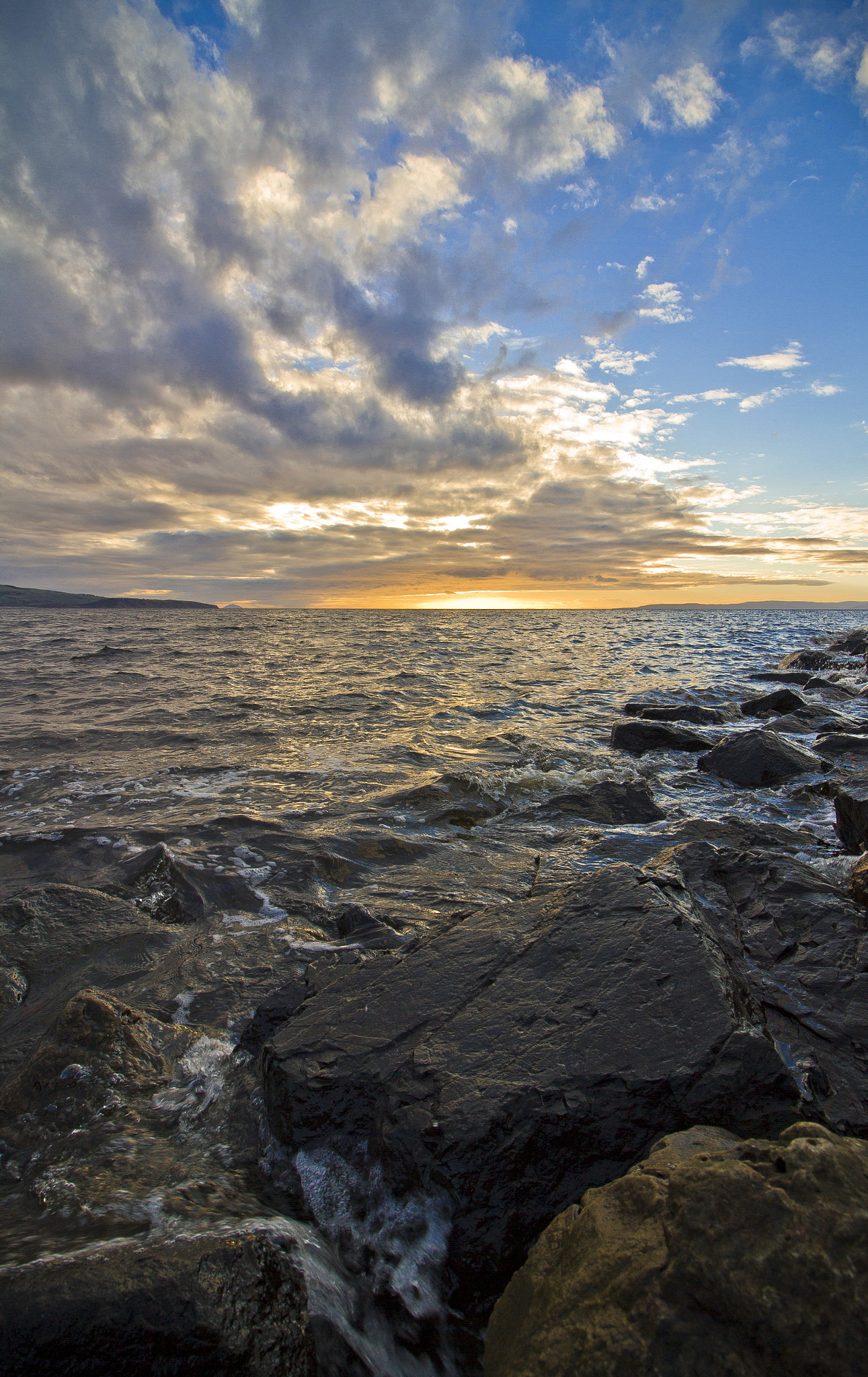Canon EOS 7D + Canon EF-S 10-18mm F4.5–5.6 IS STM sample photo. Sunset hdr v2 photography