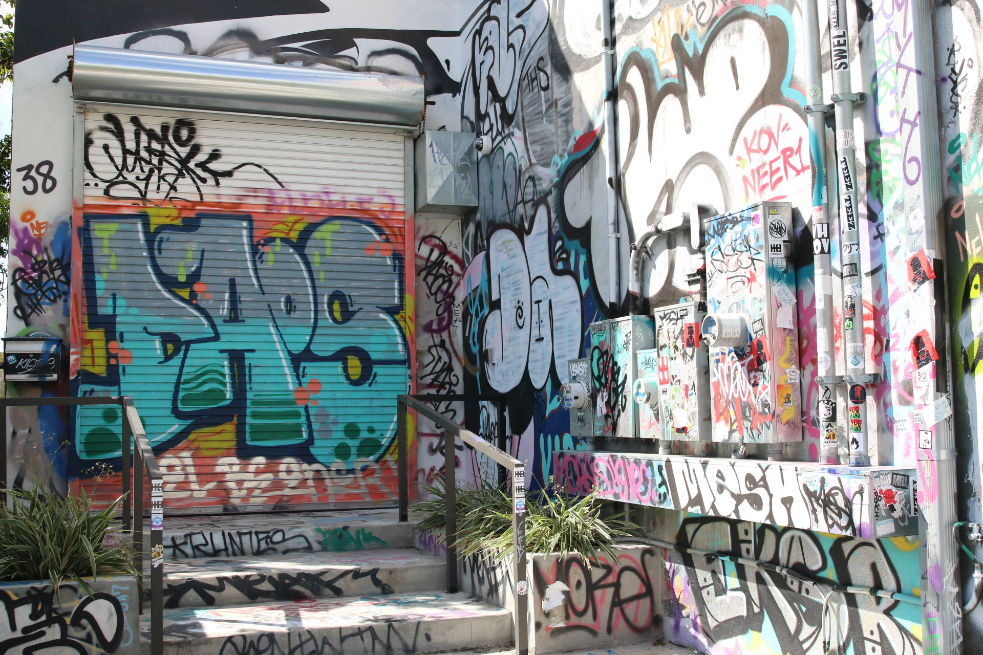 Canon EF 24-70mm F2.8L II USM sample photo. Graffiti in the wynwood area of miami photography