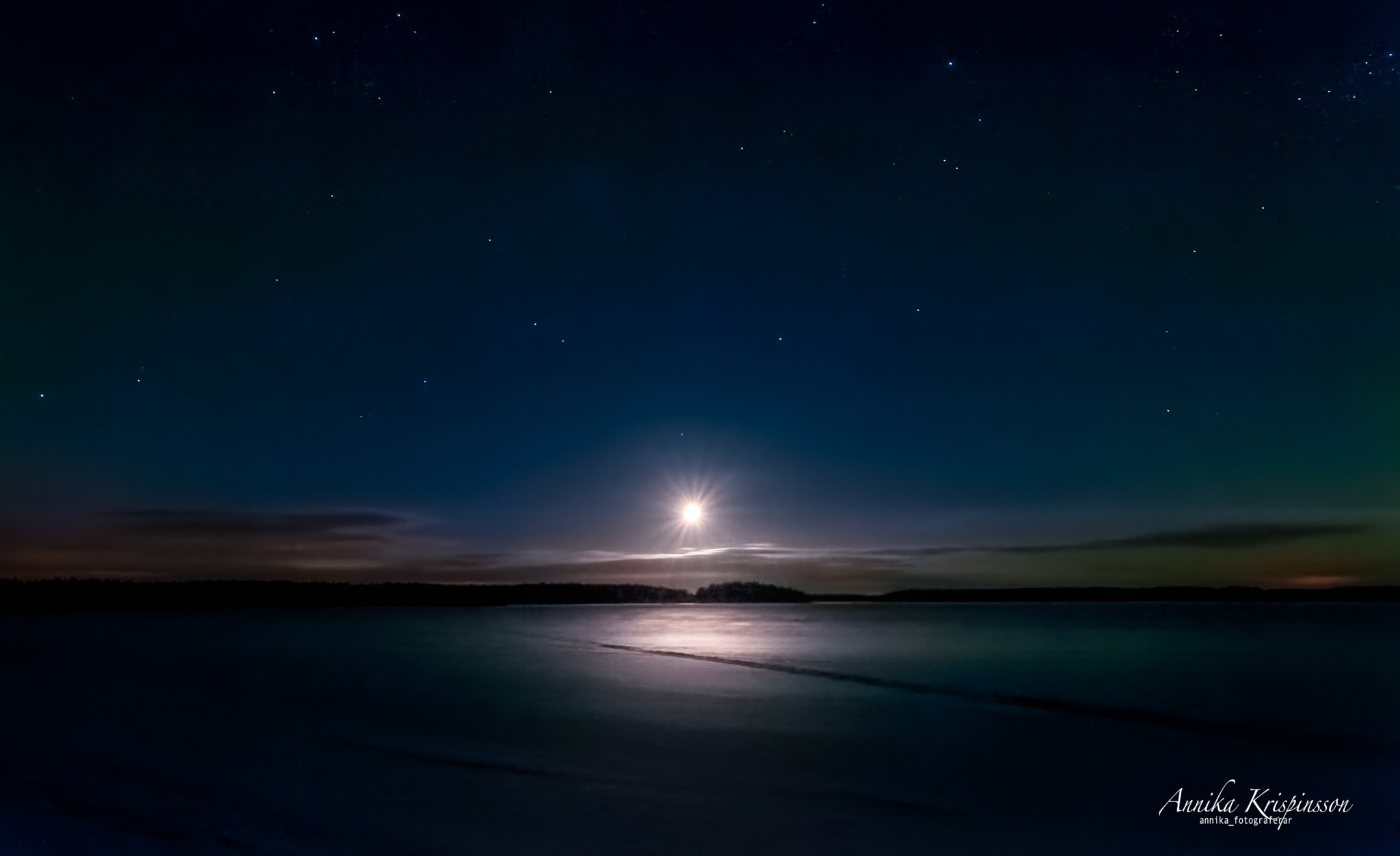 Nikon AF-S Nikkor 14-24mm F2.8G ED sample photo. Hidden aurora photography