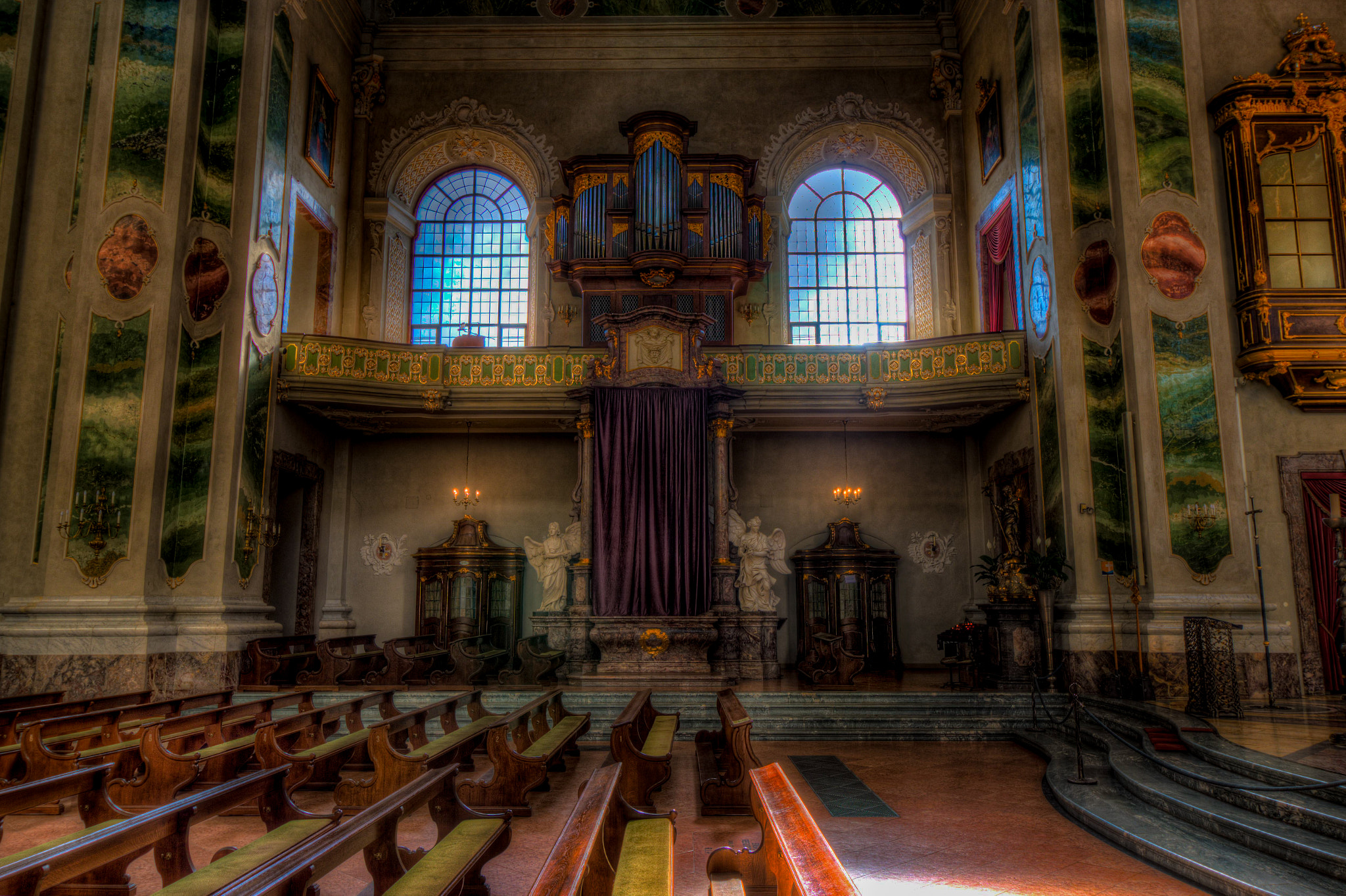 Canon EOS 600D (Rebel EOS T3i / EOS Kiss X5) sample photo. Jesuit church photography