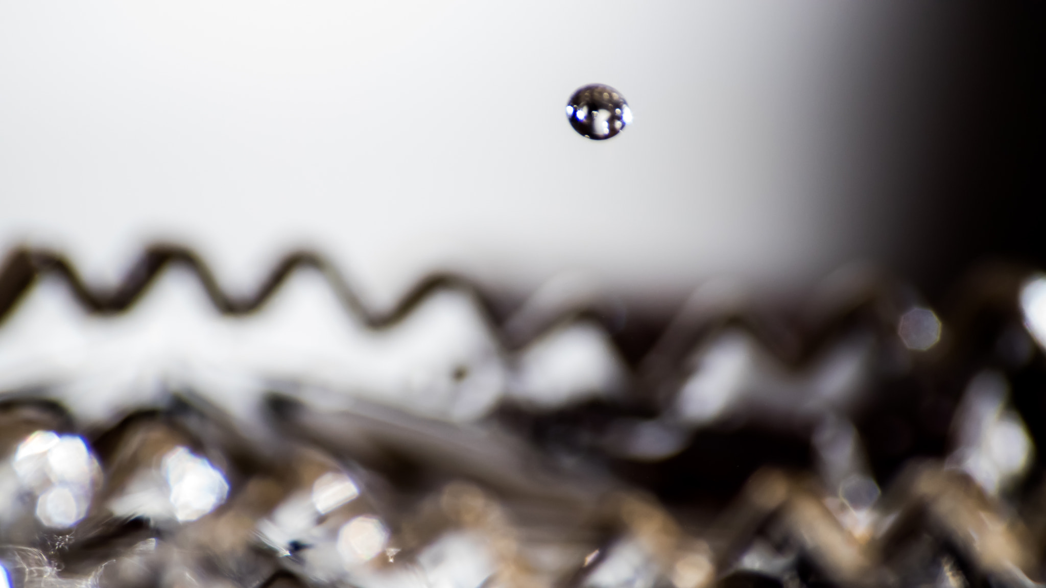 Nikon D5500 + Sigma 70-300mm F4-5.6 DG Macro sample photo. Levitating droplet photography