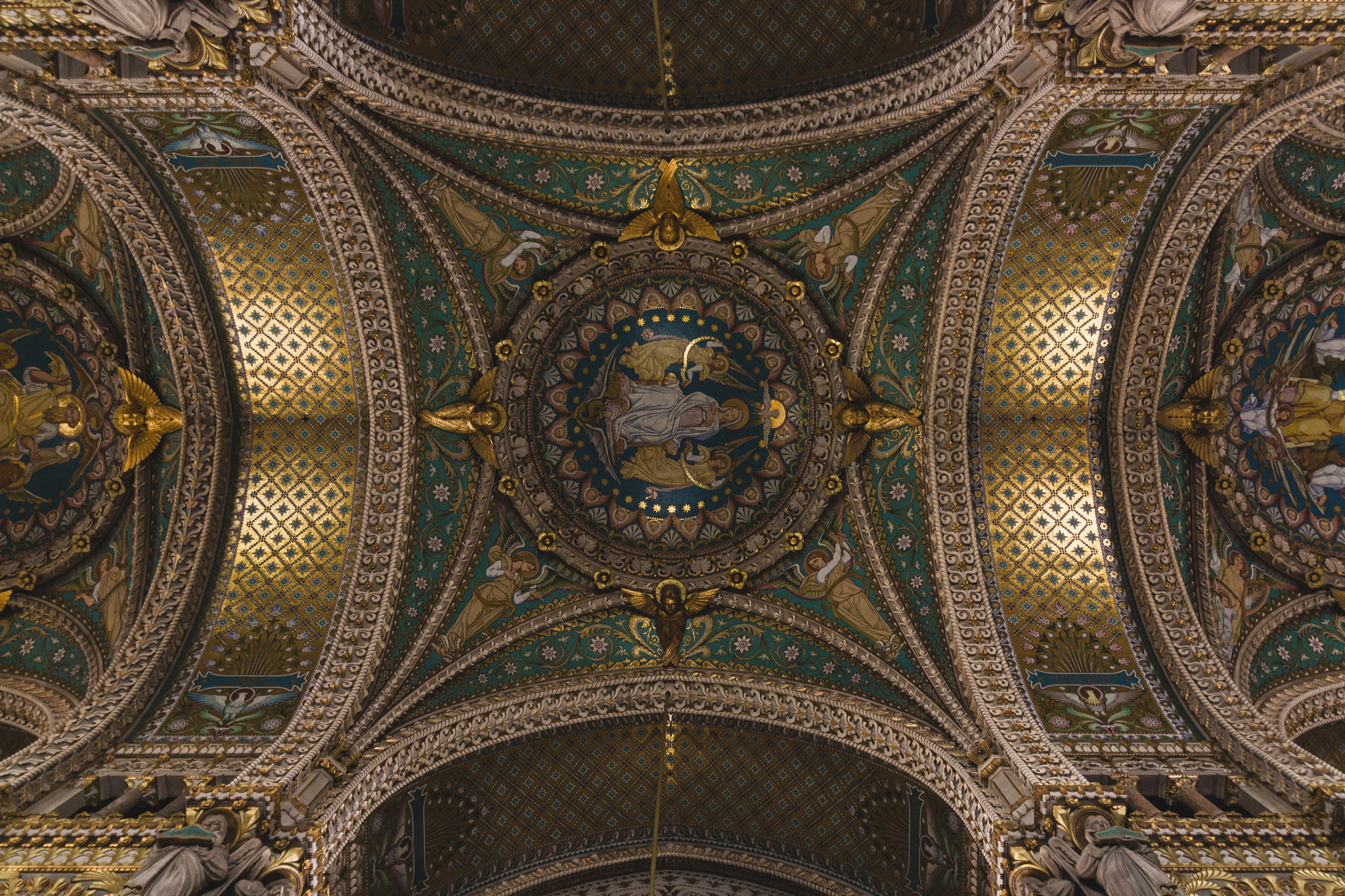 Canon EF-S 17-55mm F2.8 IS USM sample photo. Notre-dame de fourvière photography